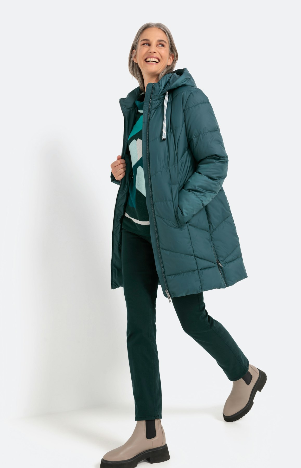 Doorgestikte mantel met ritsen opzij