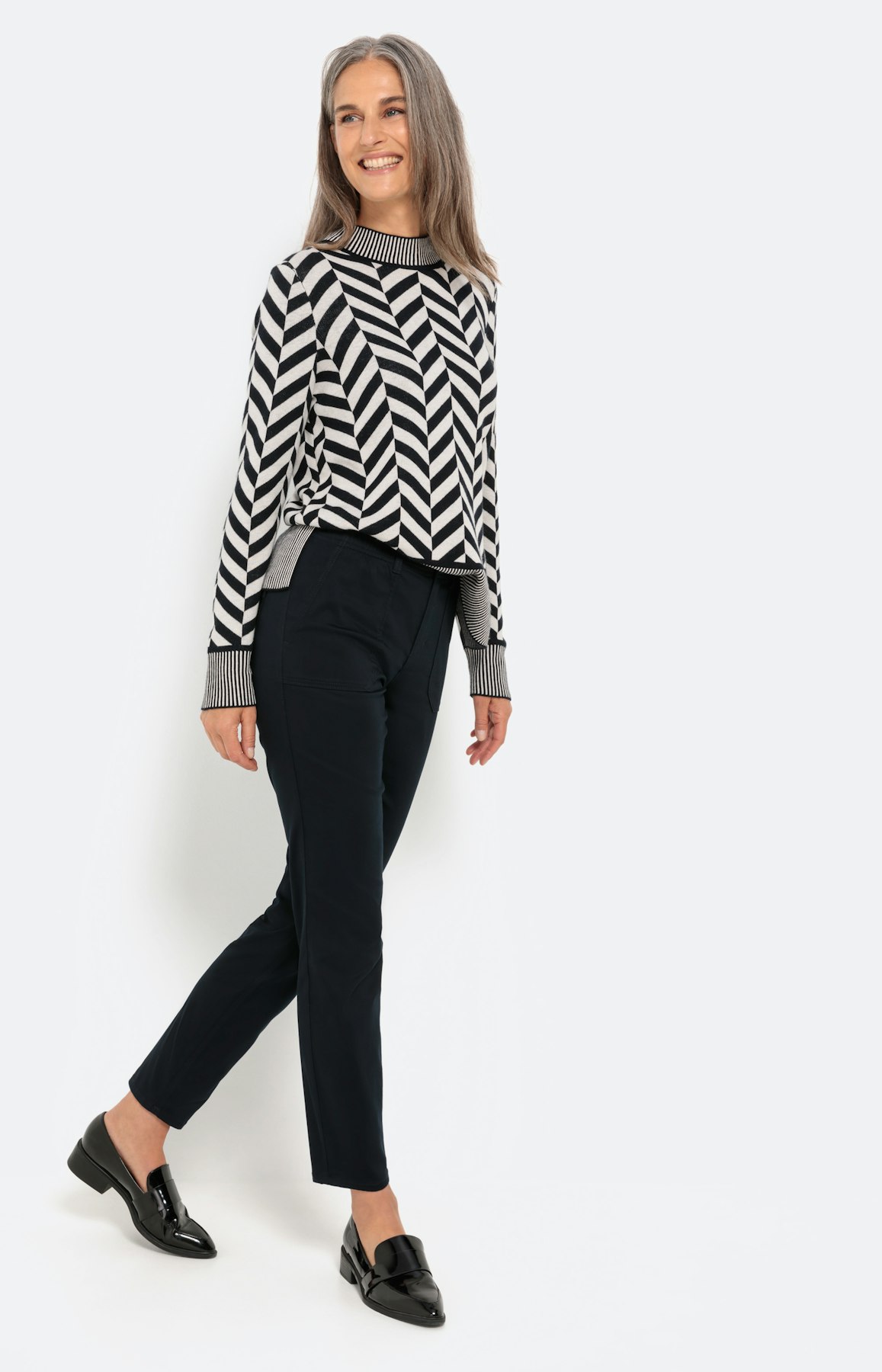 Schmale Hose mit elastischem Bund