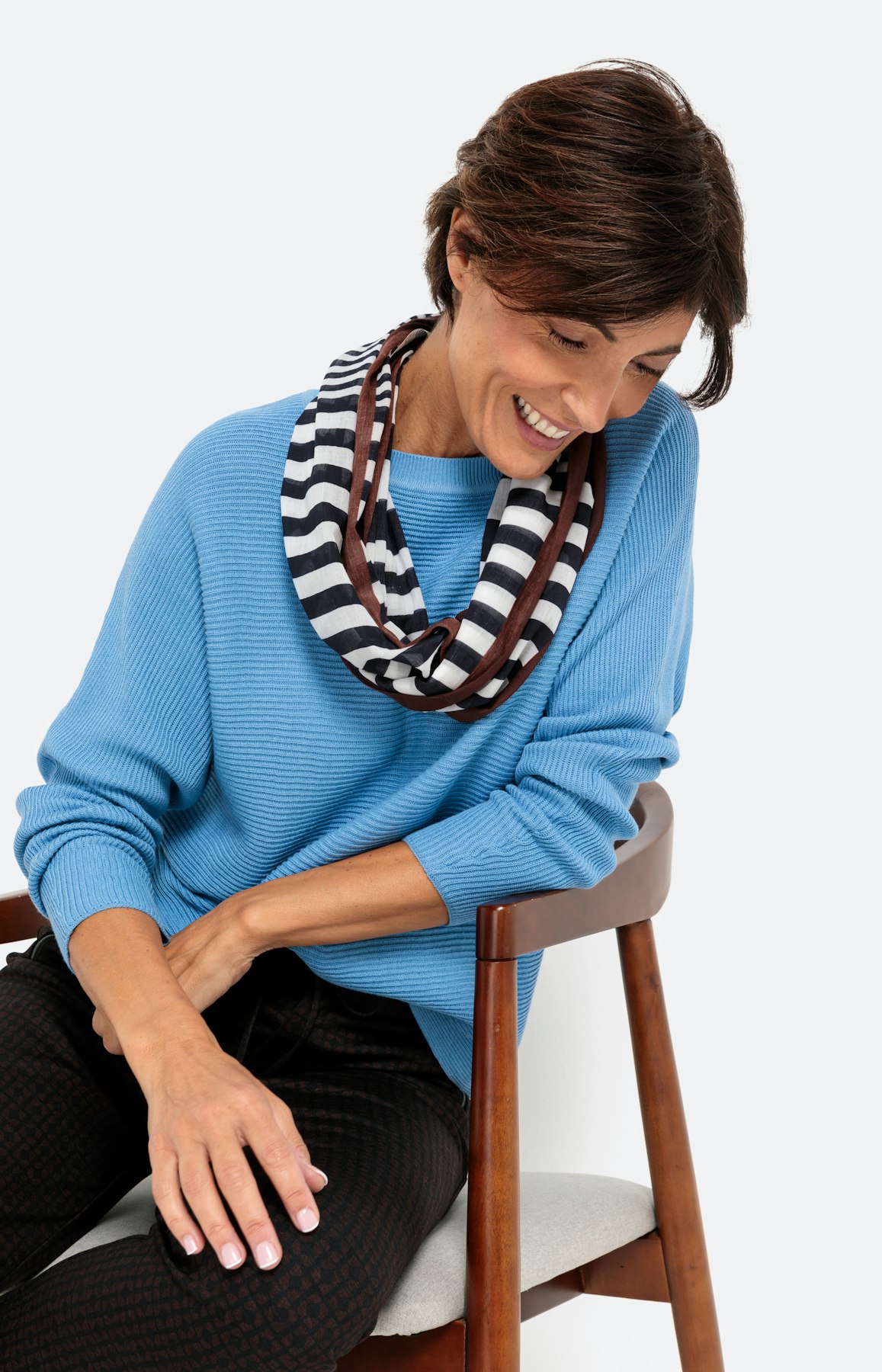 Loopschal mit Streifenmuster