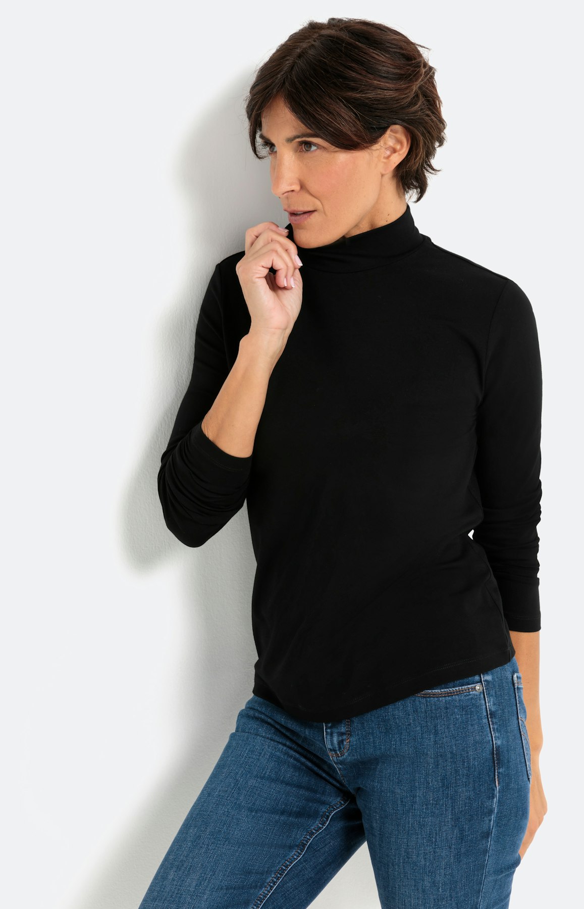 Basic T-shirt met 1/1 mouw, zwart