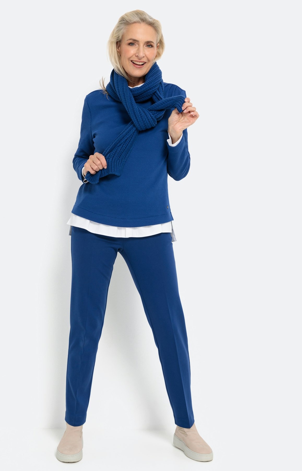 Zigarettenhose mit glänzendem Gummibund