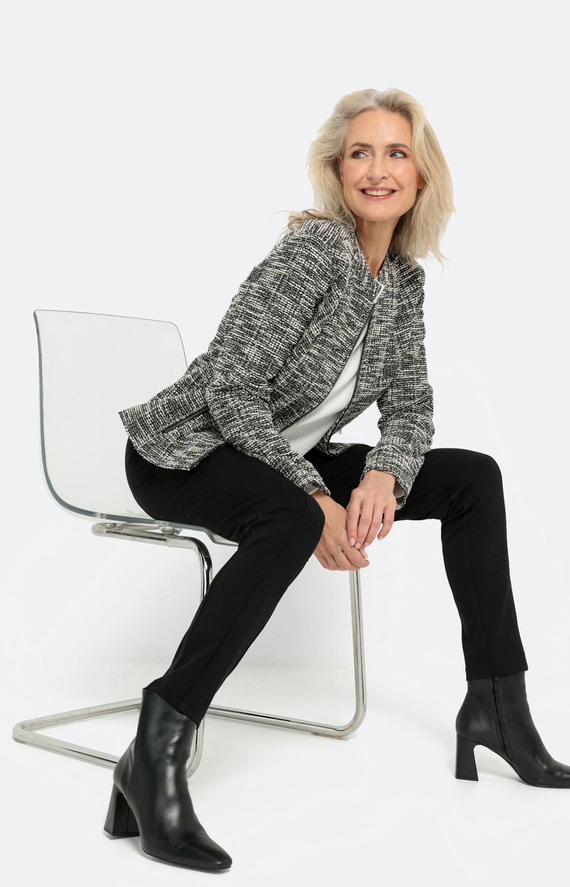 Smalle blazer in bouclé-look