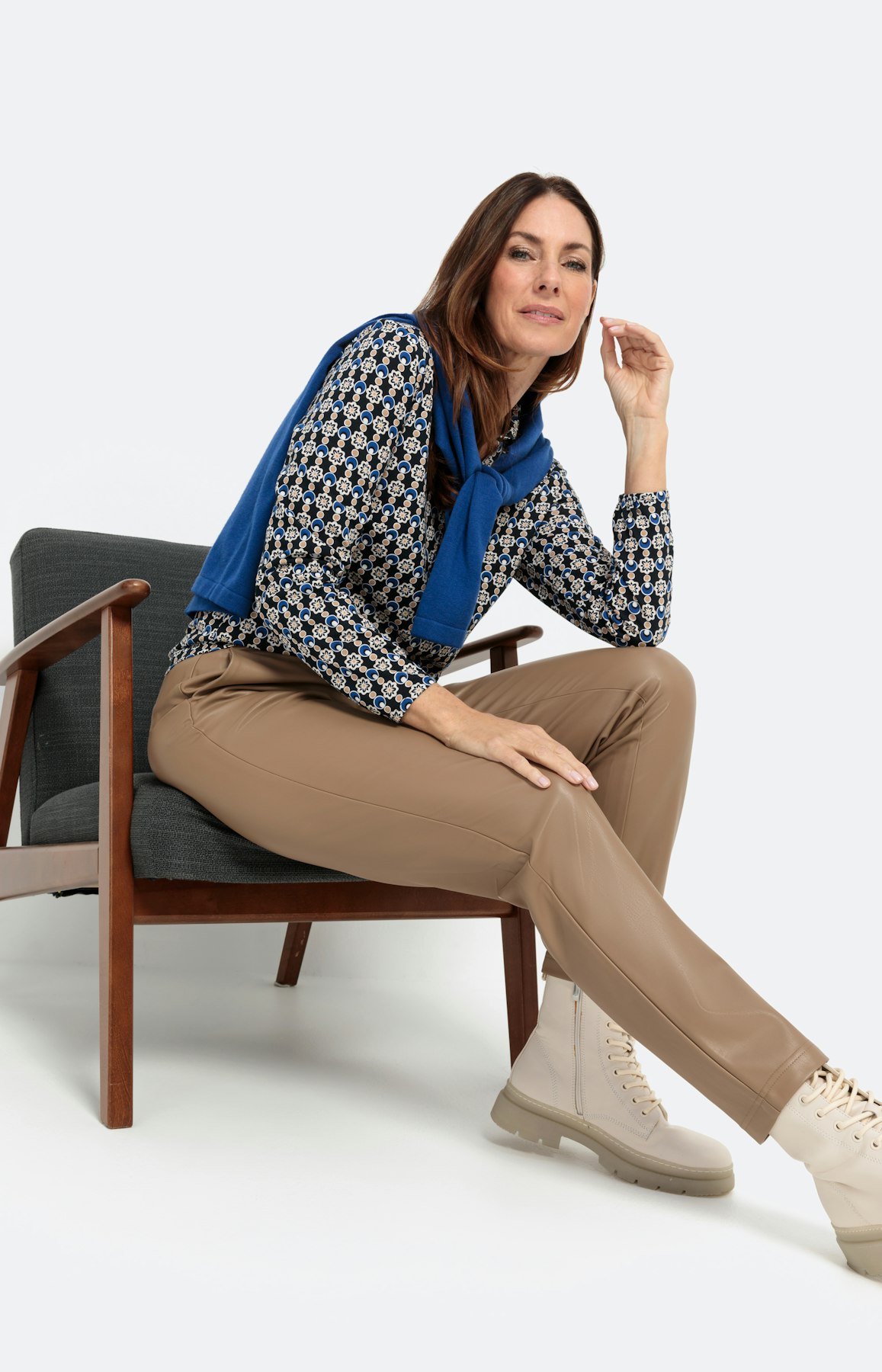 Langarmshirt mit Kragen im Minimal-Look