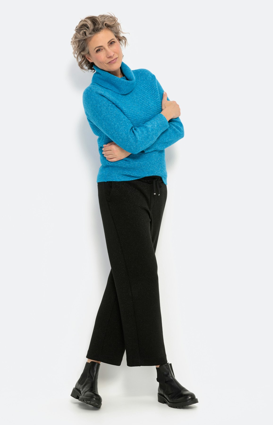 Gestreepte trui met effen mouwen