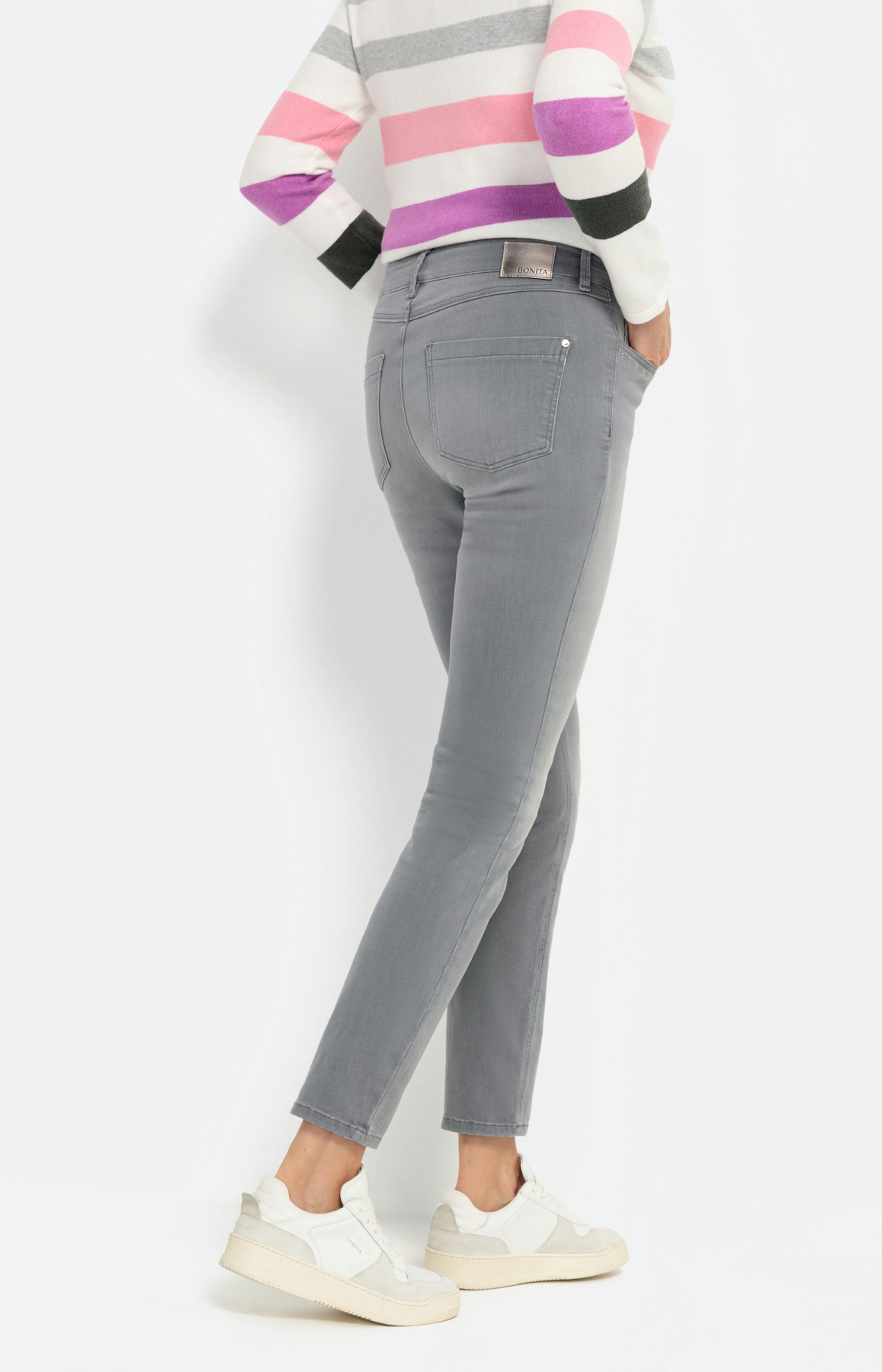 Jeans met strasbeleg 30inch lichtgrijs