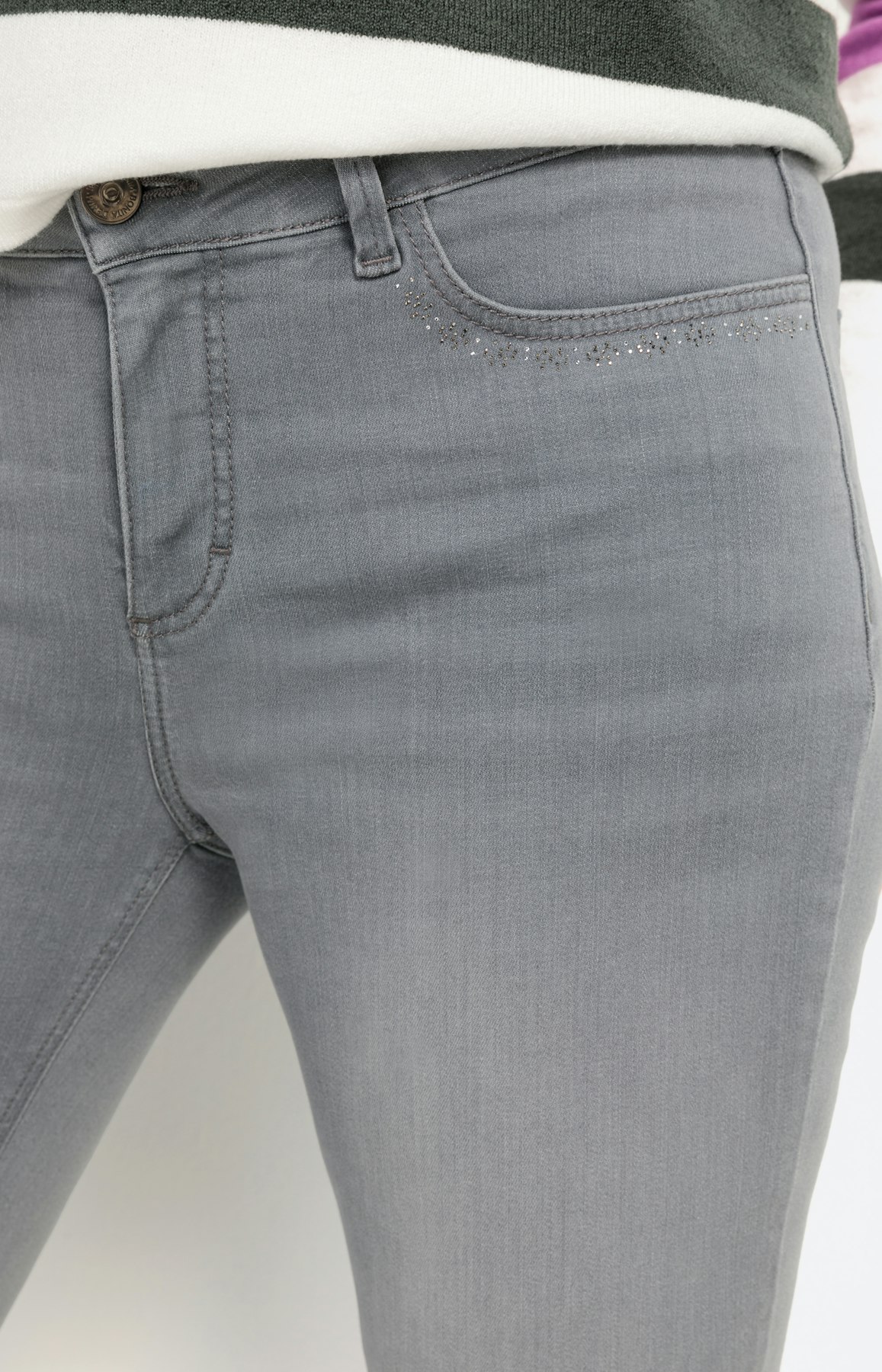 Jeans met strasbeleg 30inch lichtgrijs