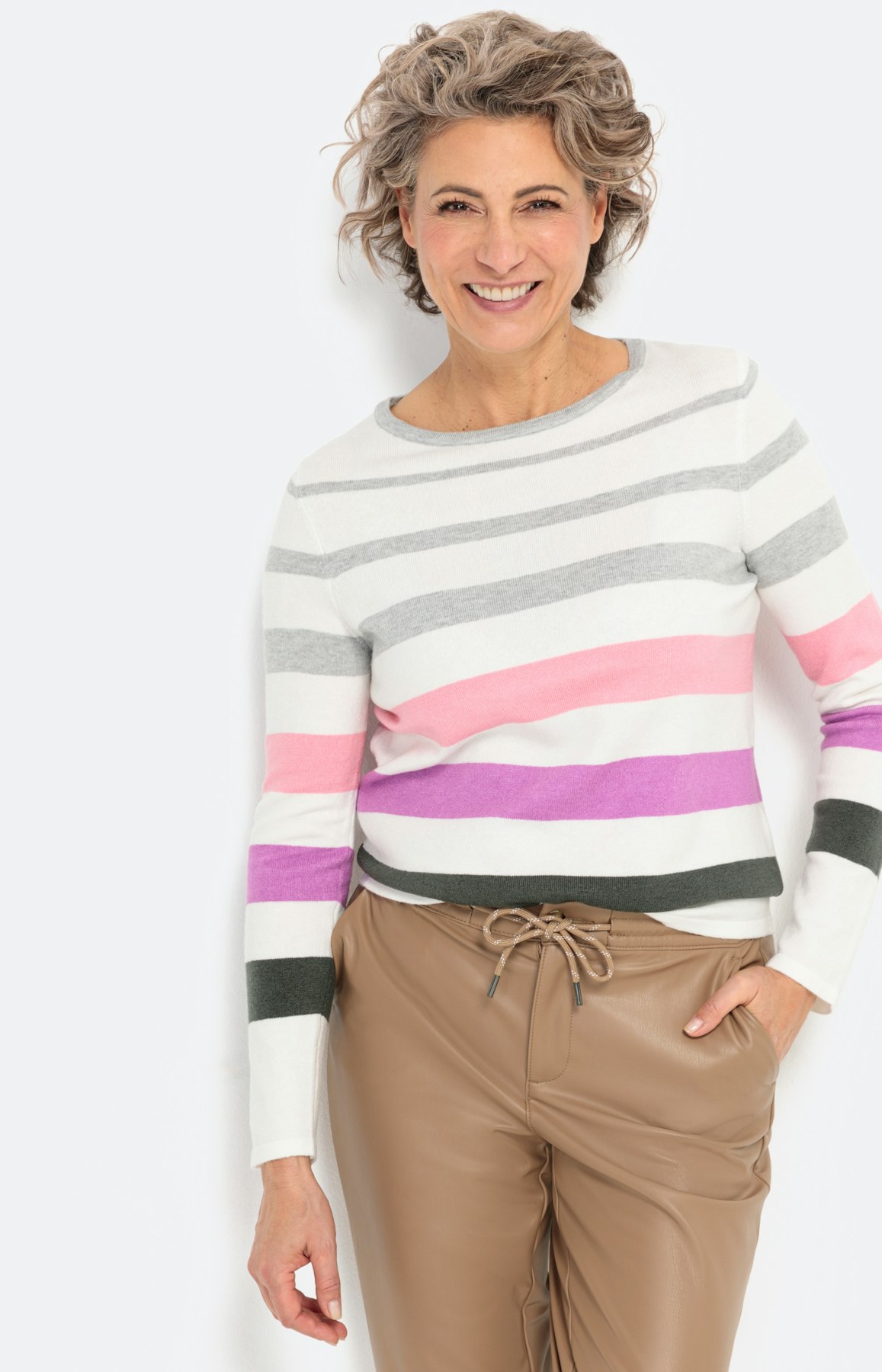 Weicher Pullover mit Streifenmuster