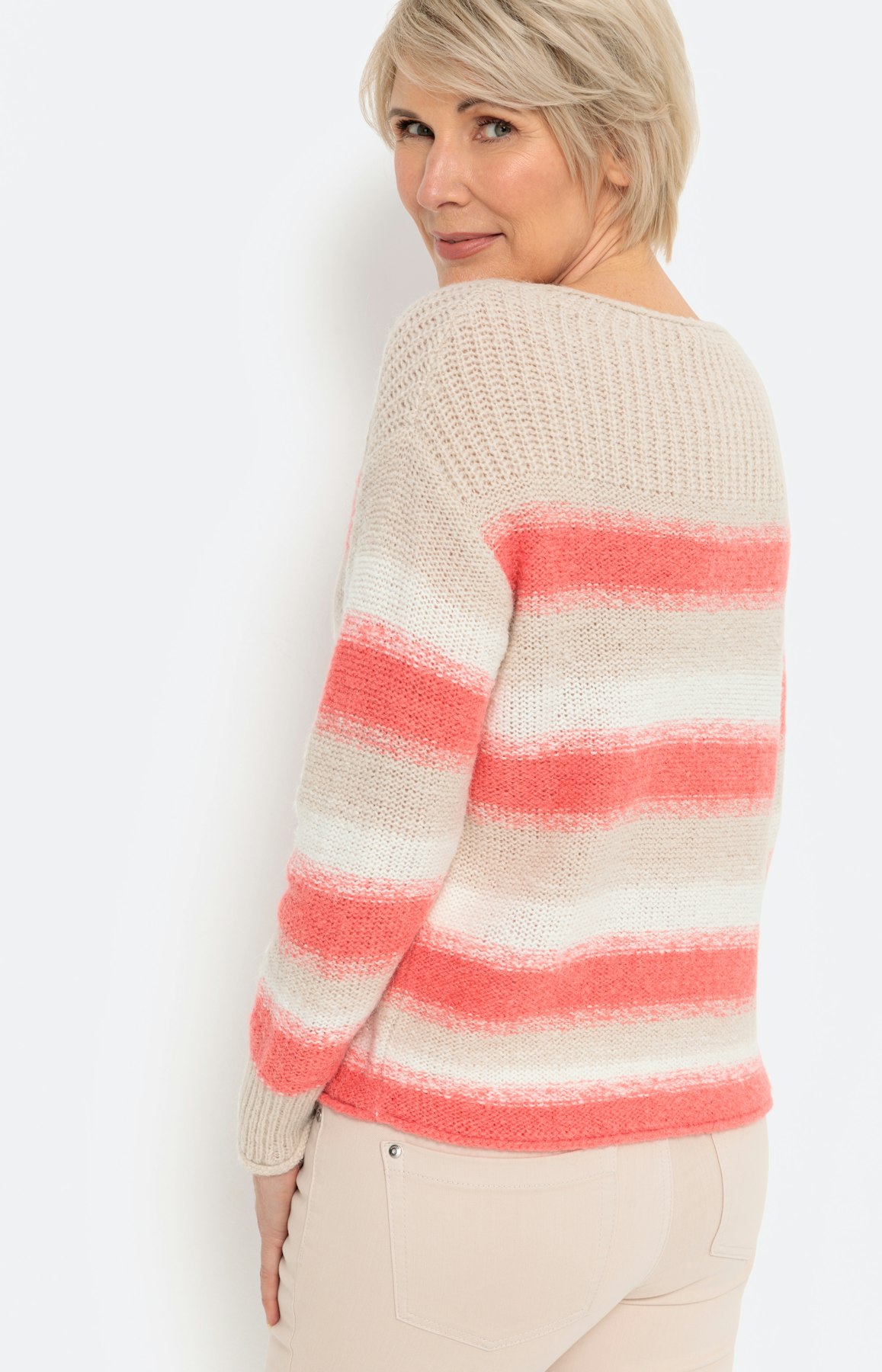 Zachte trui met streepdetails