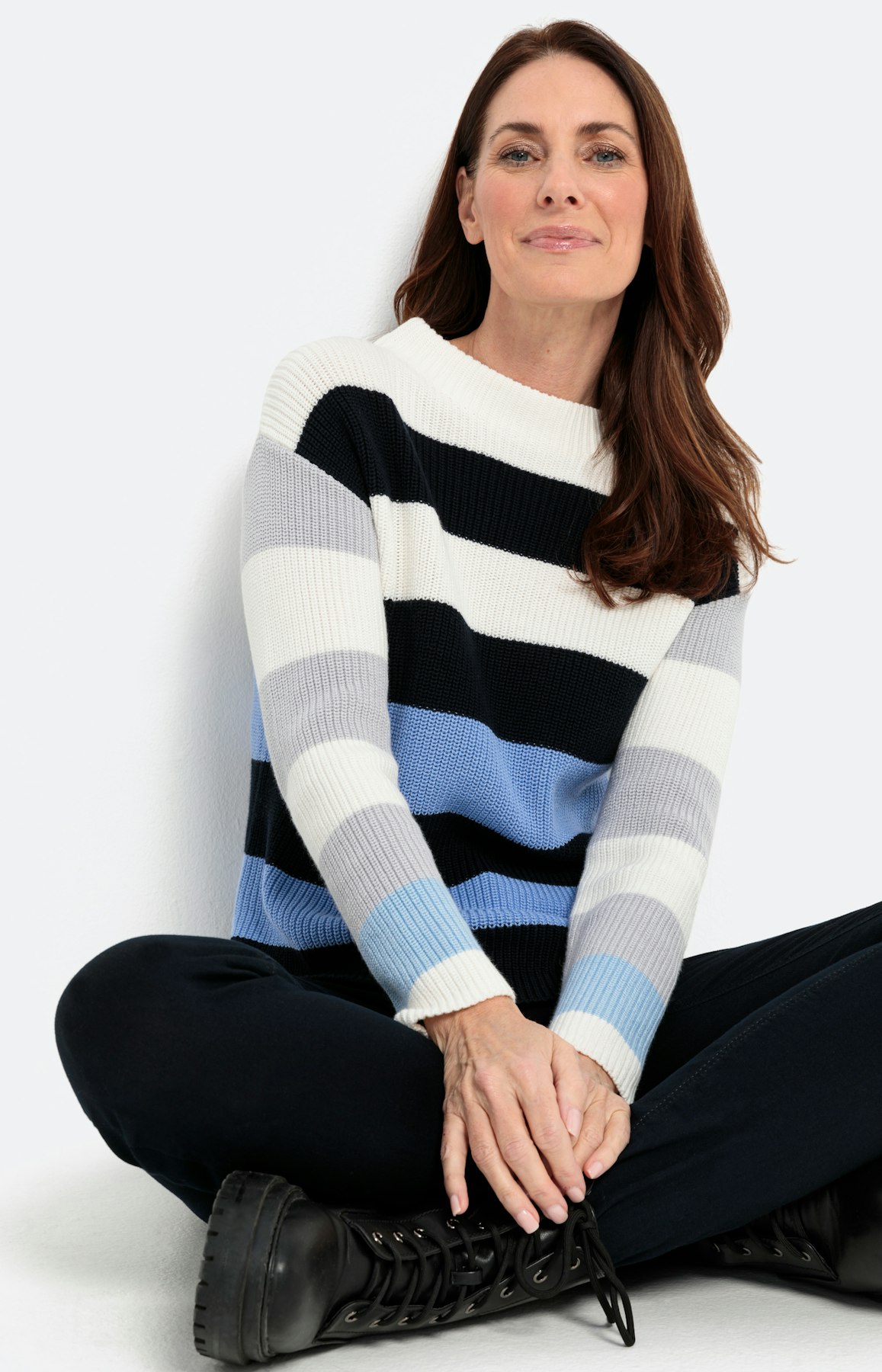 Feiner Pullover im Colorblock-Design