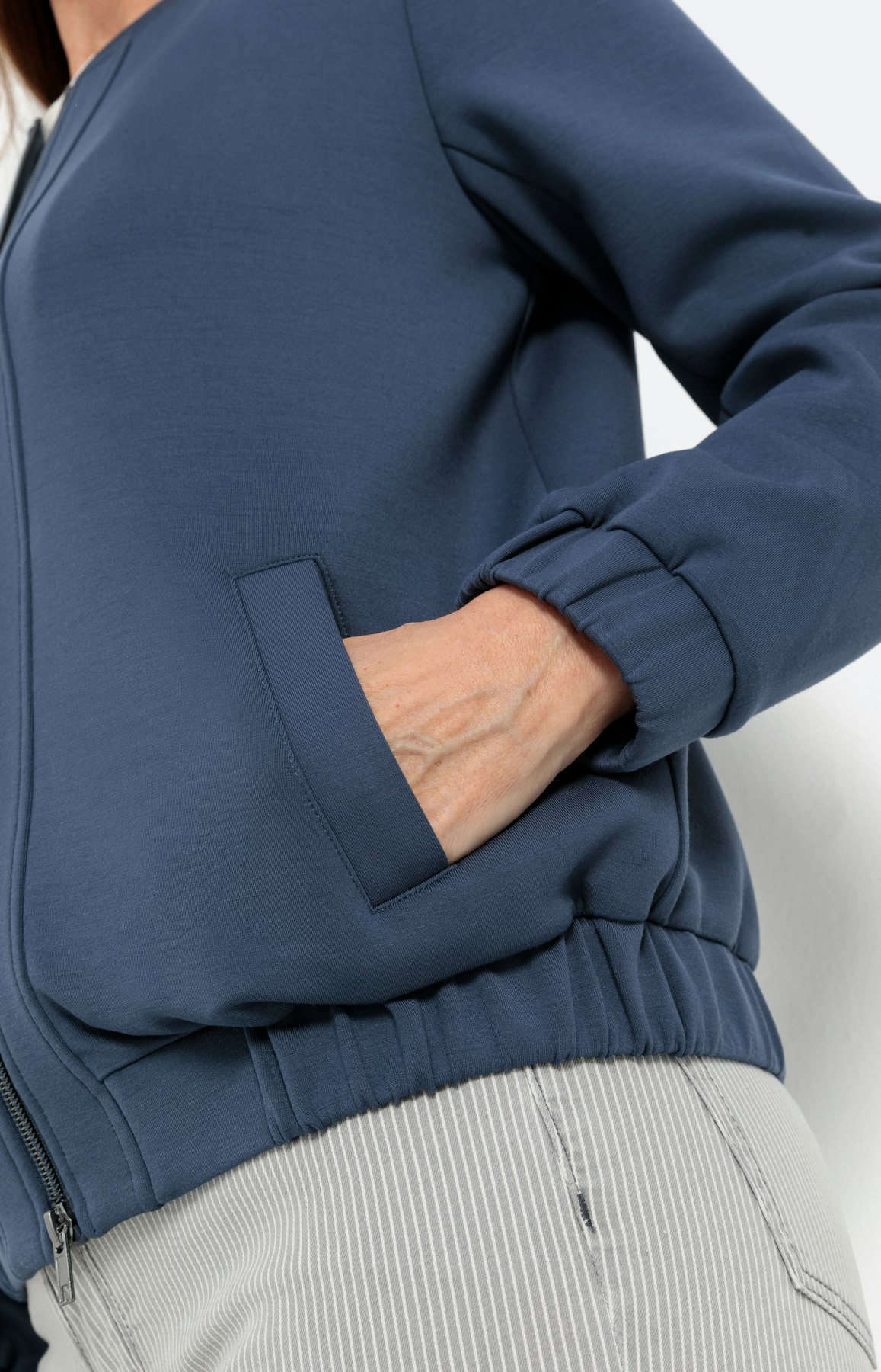 Scuba-Sweatjacke mit Rundhals und Zipper