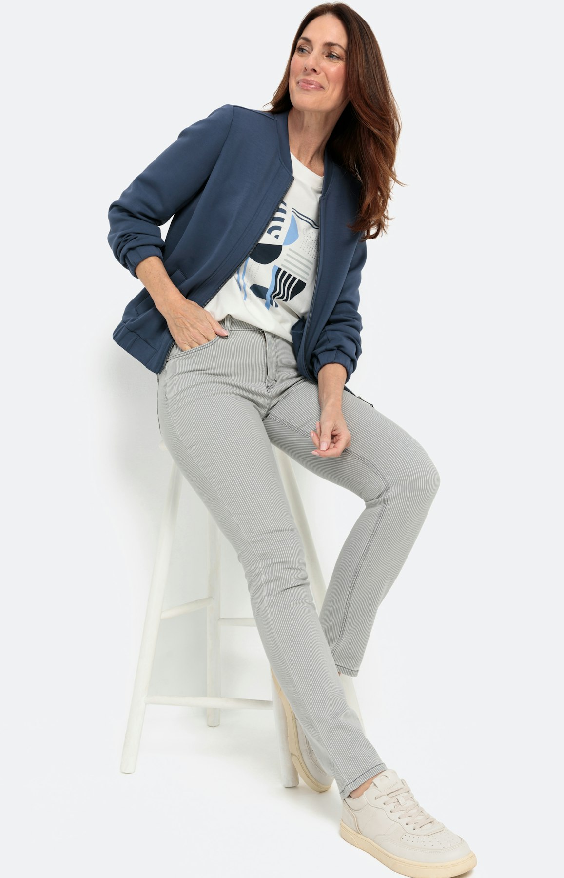 Scuba-Sweatjacke mit Rundhals und Zipper