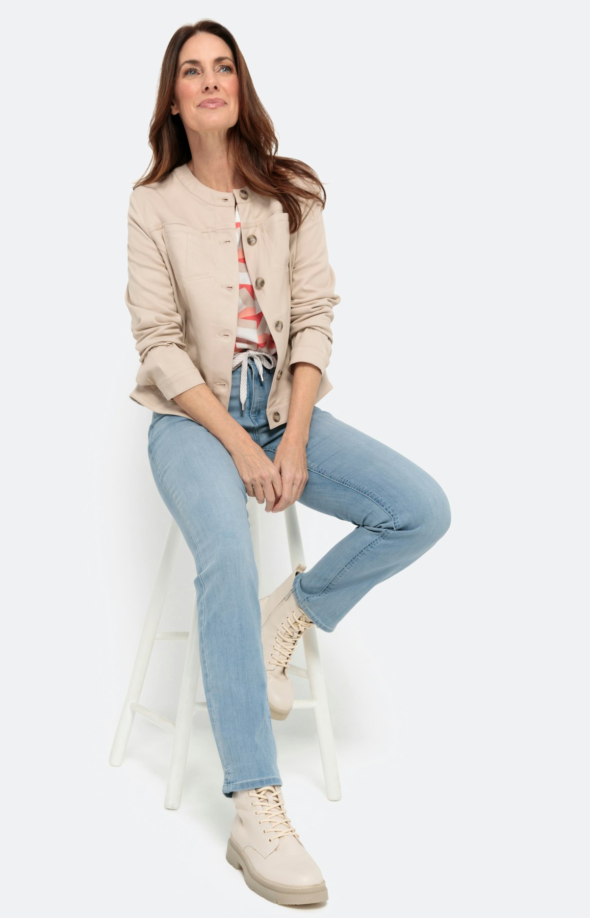 Blazer mit Rundhals und Knopfleiste