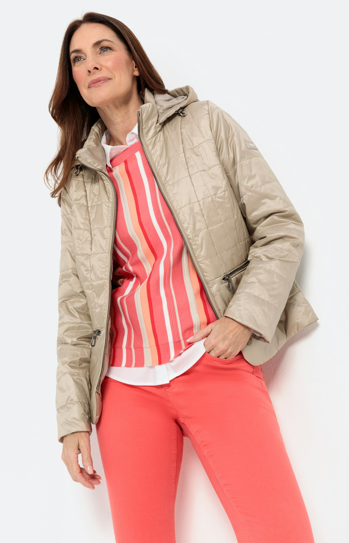 Steppjacke mit Kapuze