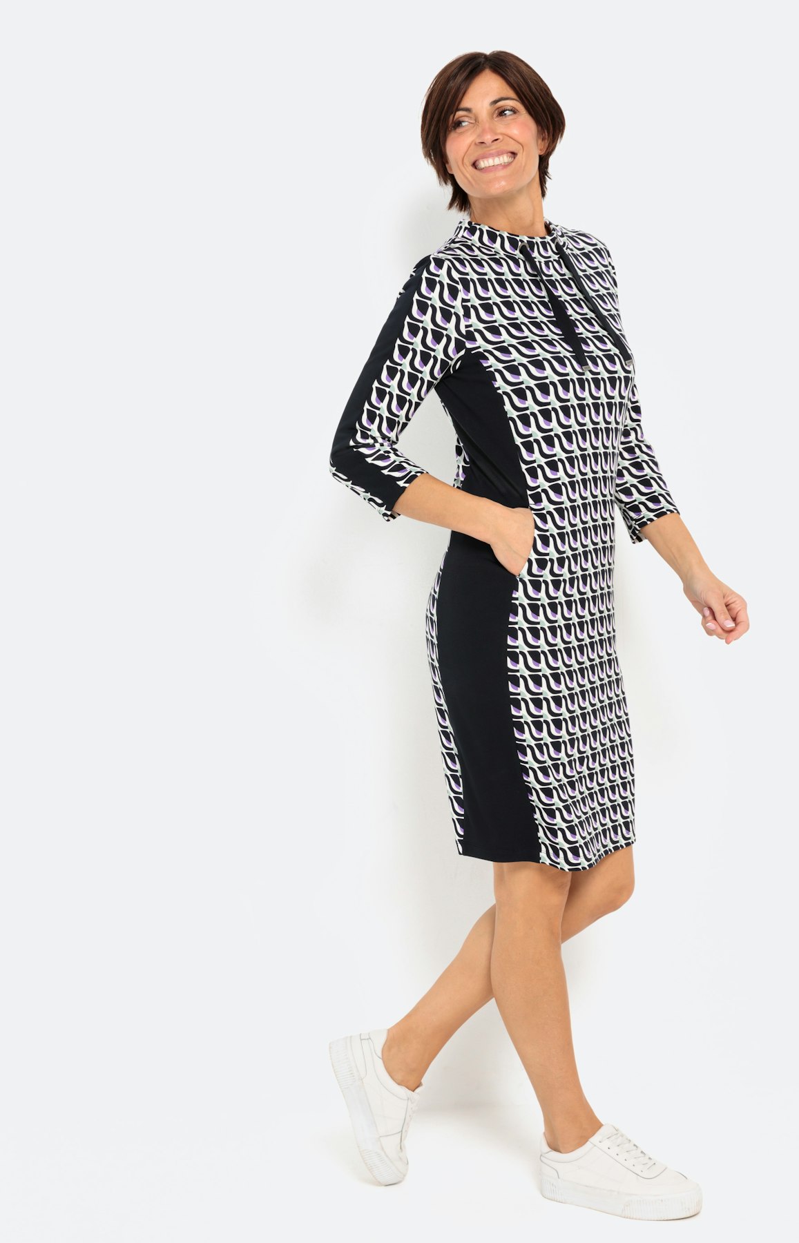 Jerseykleid, grafisches Muster