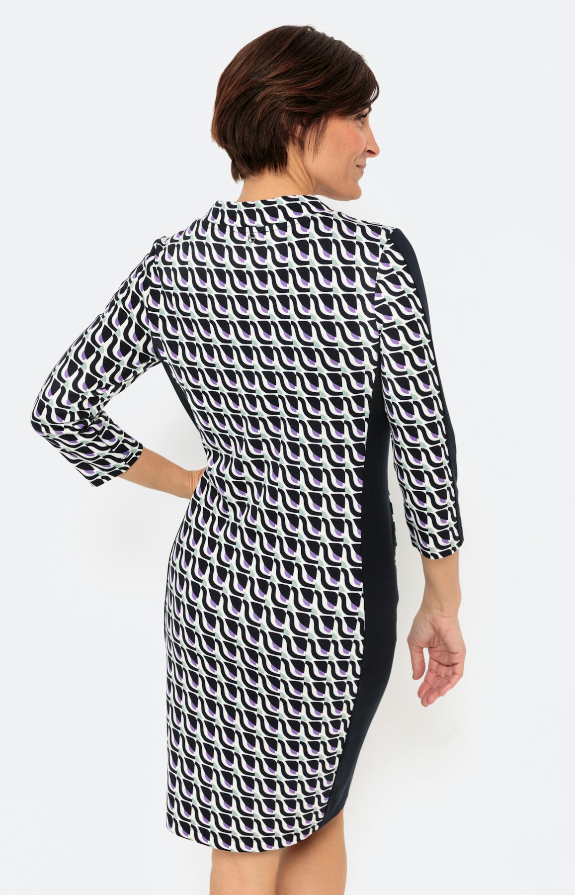 Jerseykleid, grafisches Muster