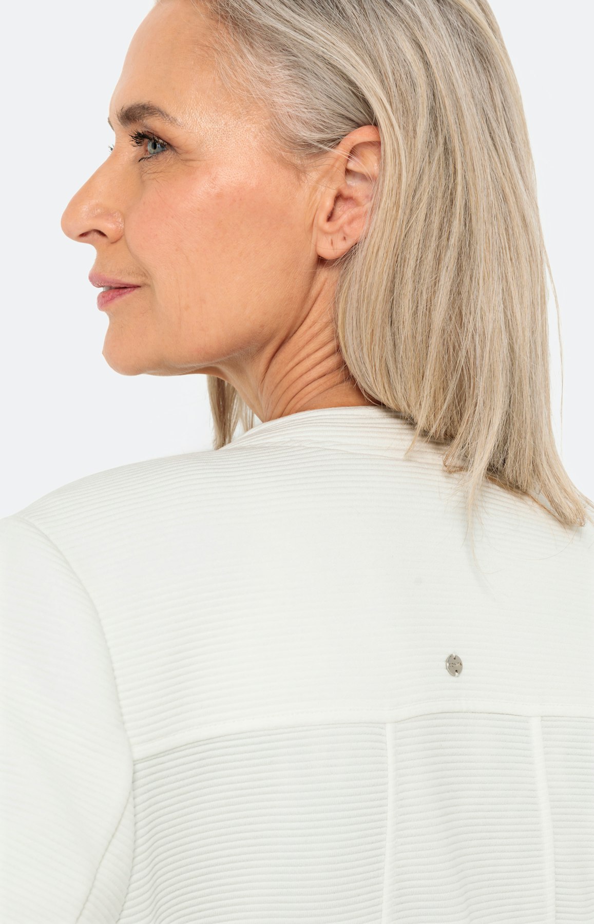 Moderne blazer met ribbelstructuur