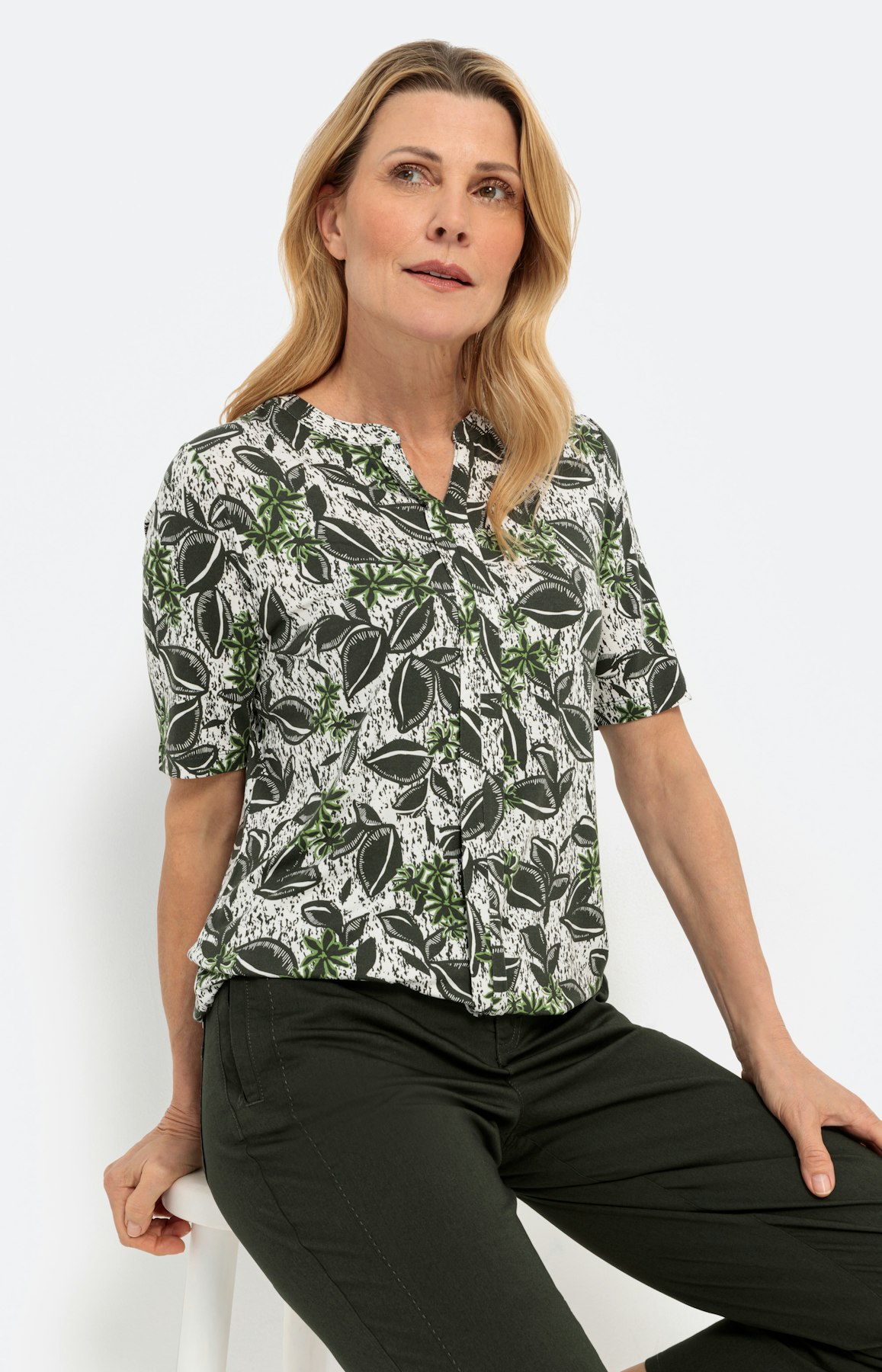 T-shirt met bladerprint, khaki