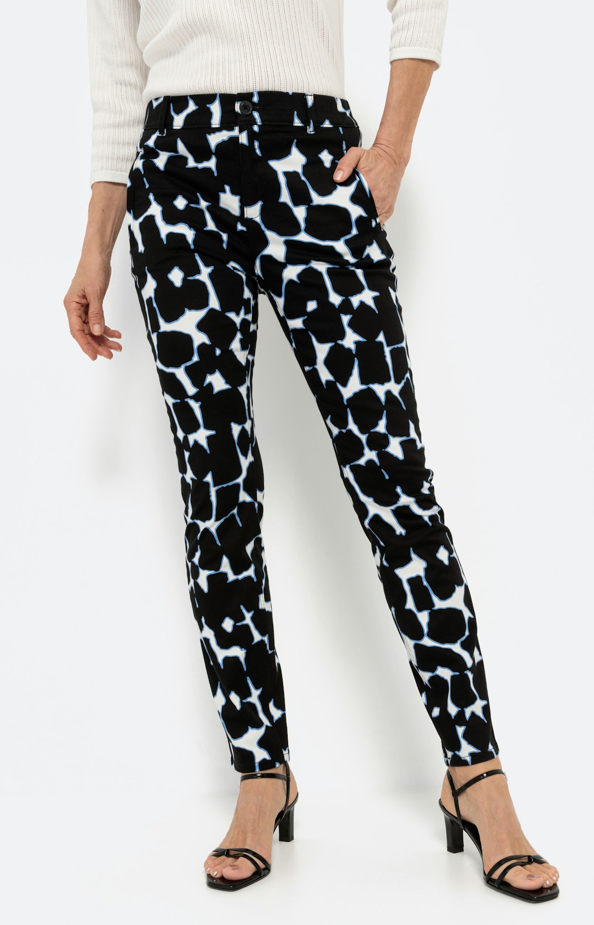 Schmale Hose in stretchiger Qualität