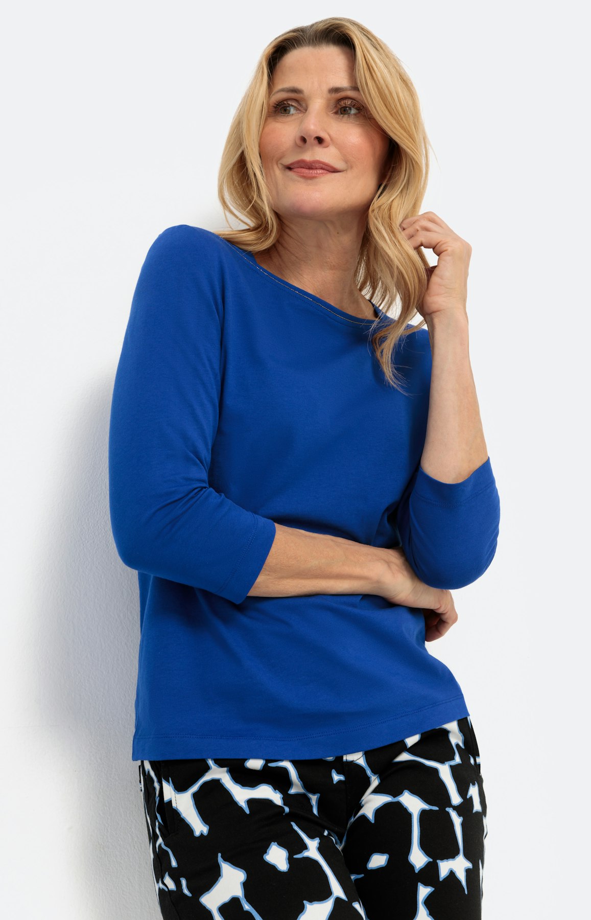 Uni-Shirt mit 3/4-Ärmel und Perlendetail