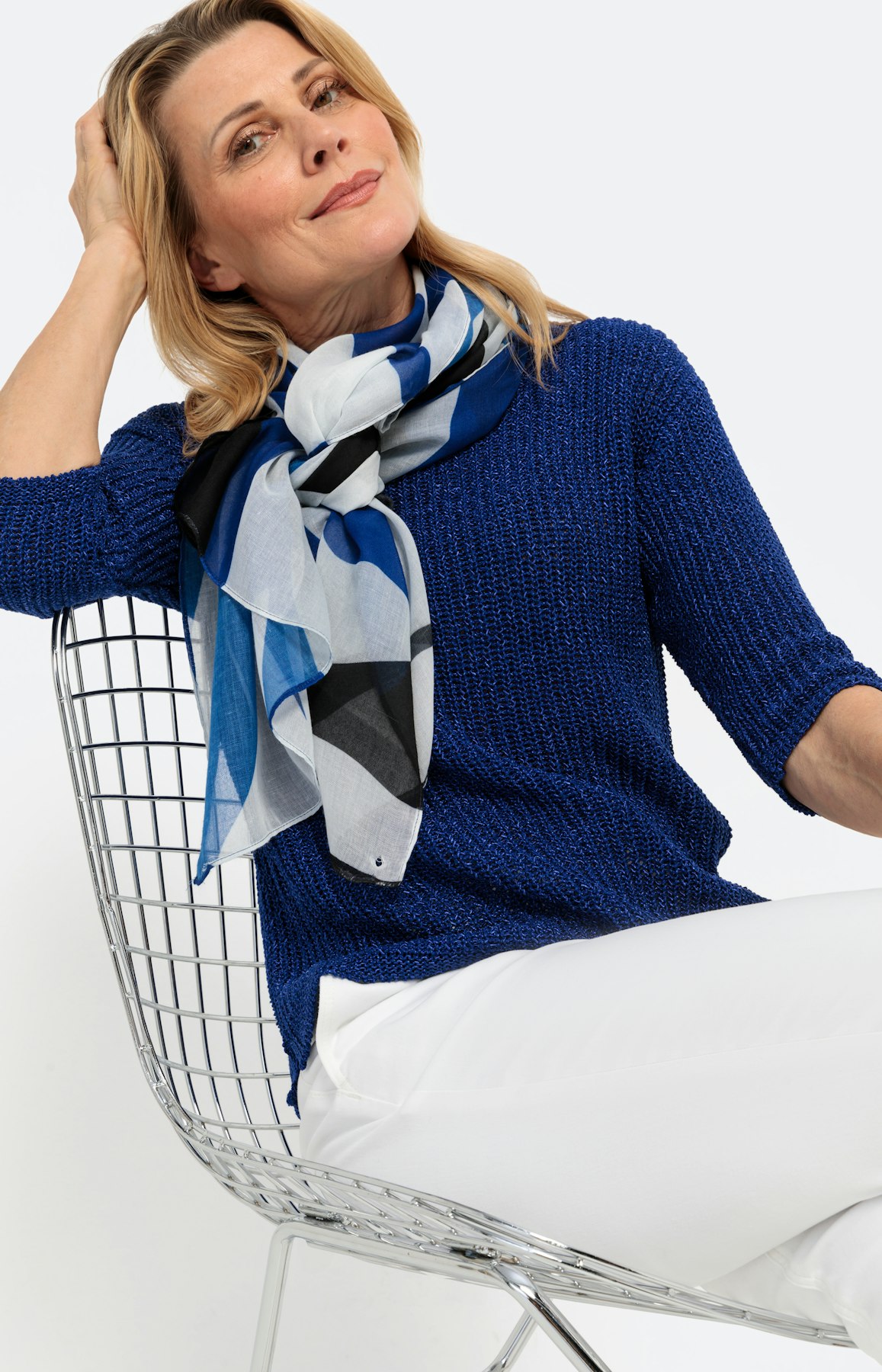 Gedessineerde sjaal in lichte kwaliteit