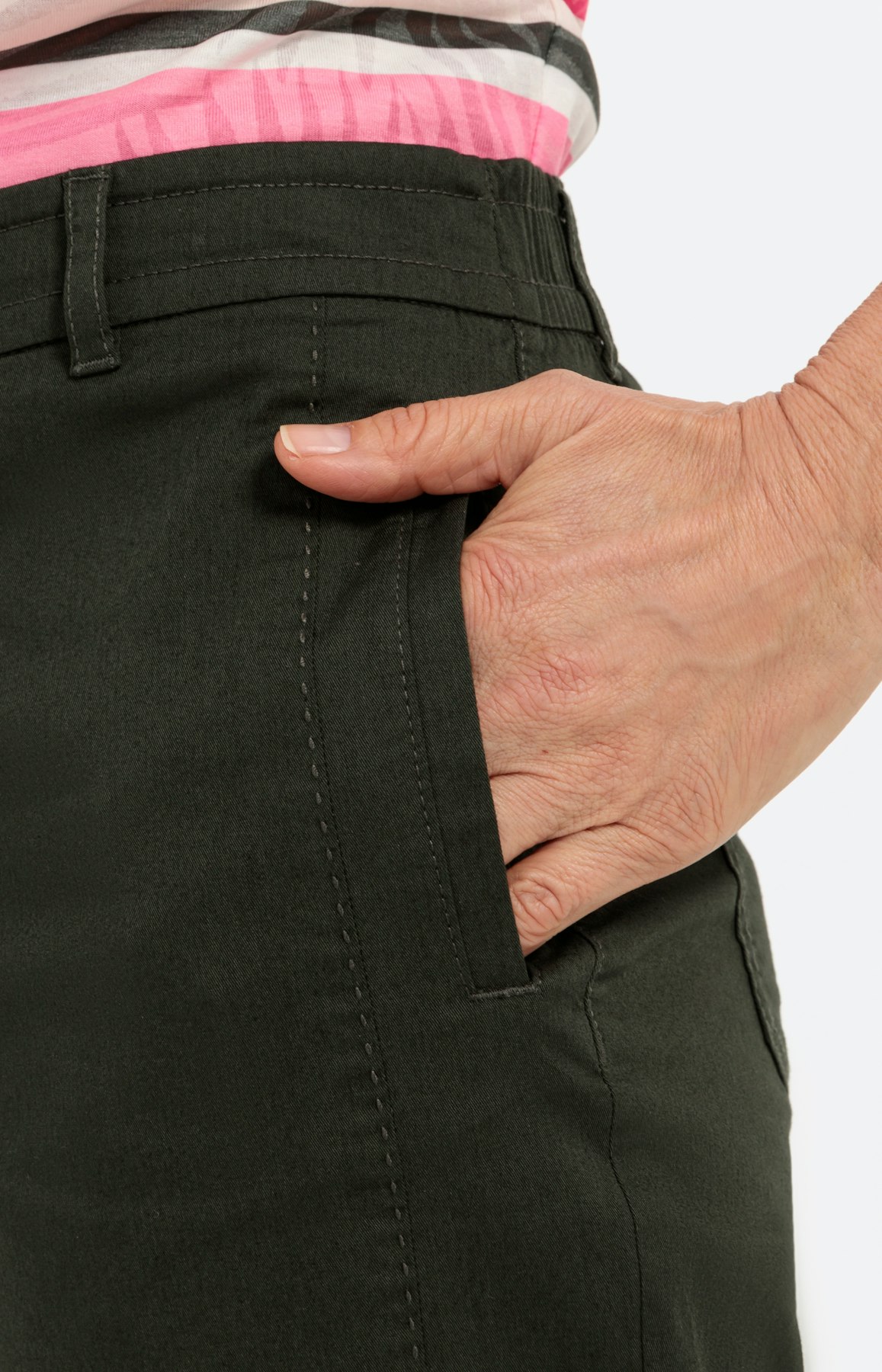 7/8 Hose, dunkelgrün