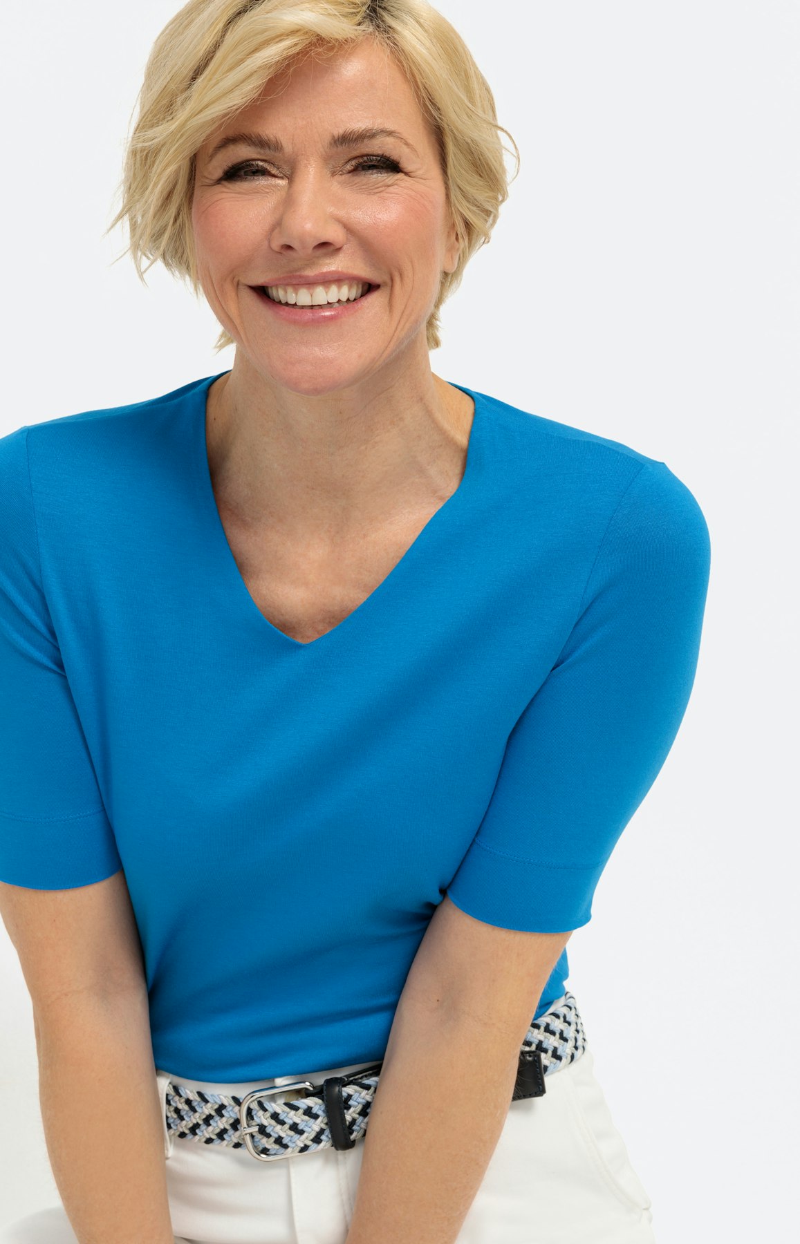 Basic T-Shirt mit V-Ausschnitt, blau