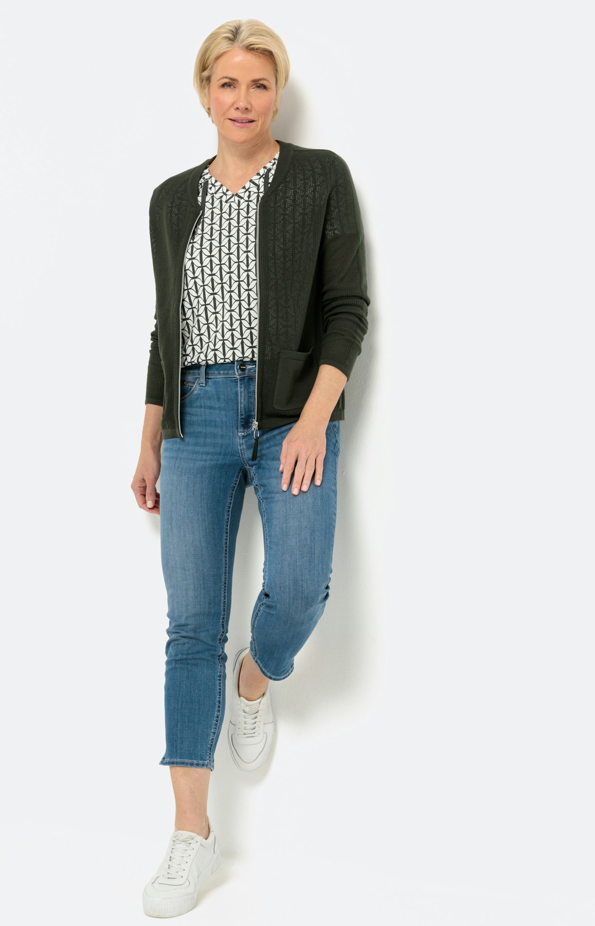 Strickjacke mit Zipper und Taschen