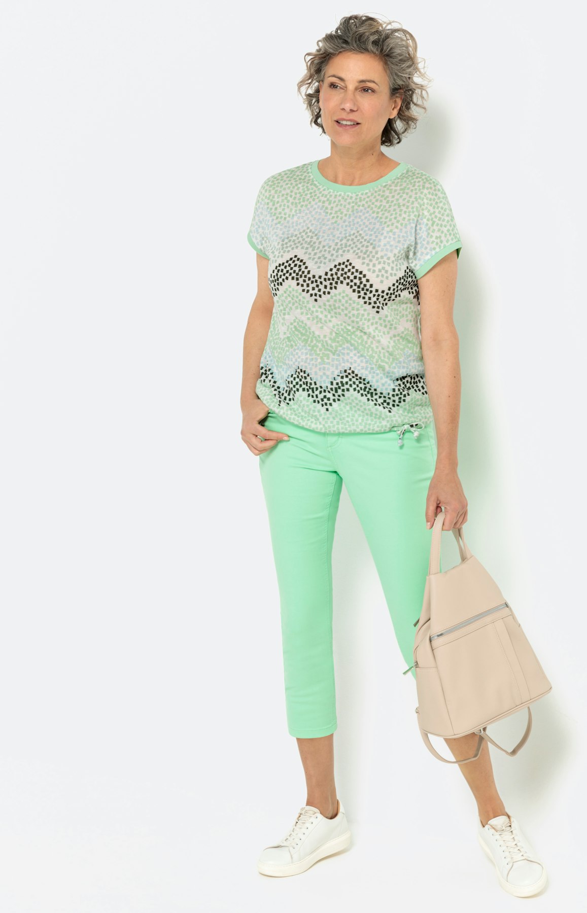 Gedessineerd shirt met koord in de zoom