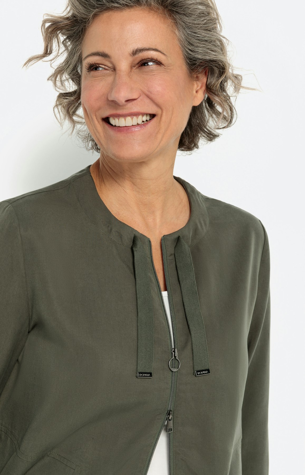 Soepele jas met 3/4-mouwen en rits