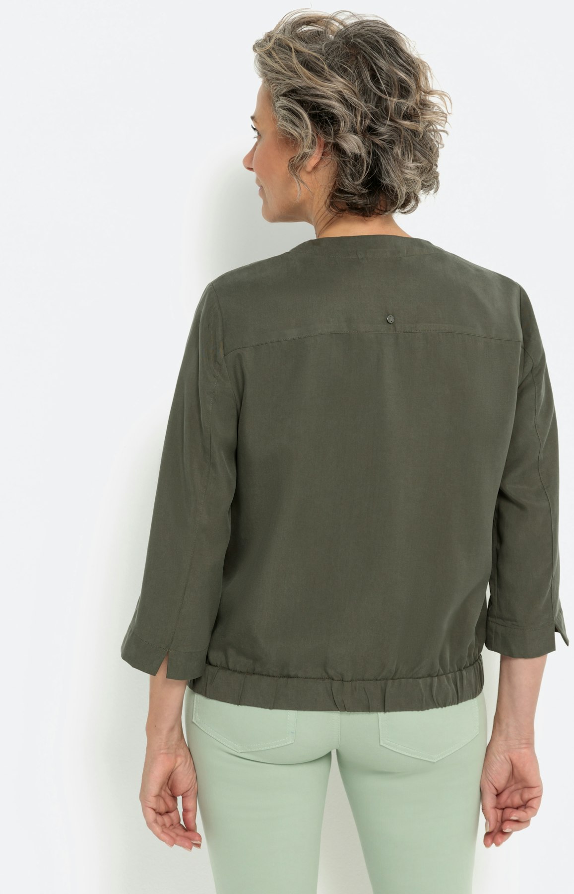 Soepele jas met 3/4-mouwen en rits