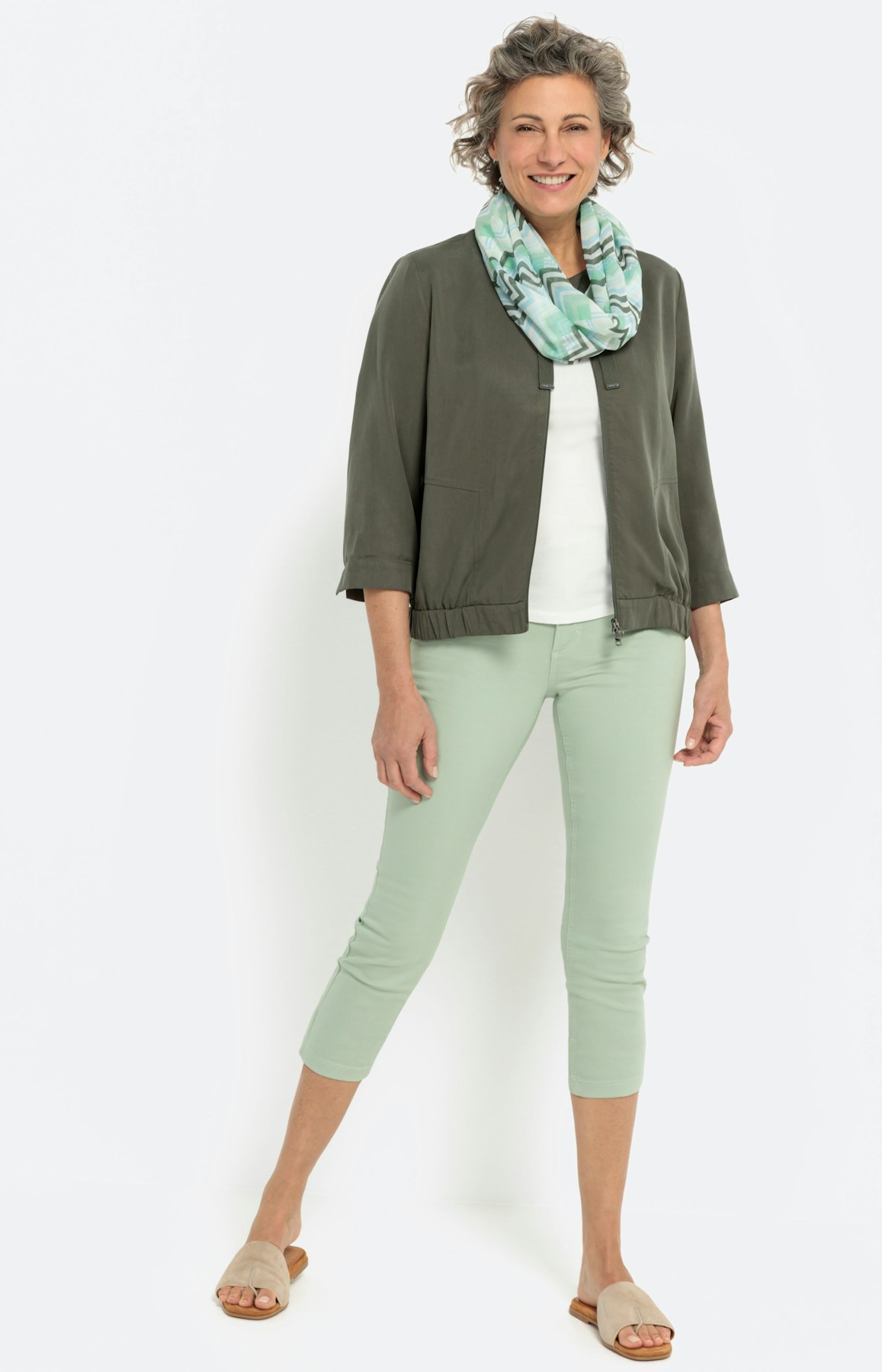 Soepele jas met 3/4-mouwen en rits