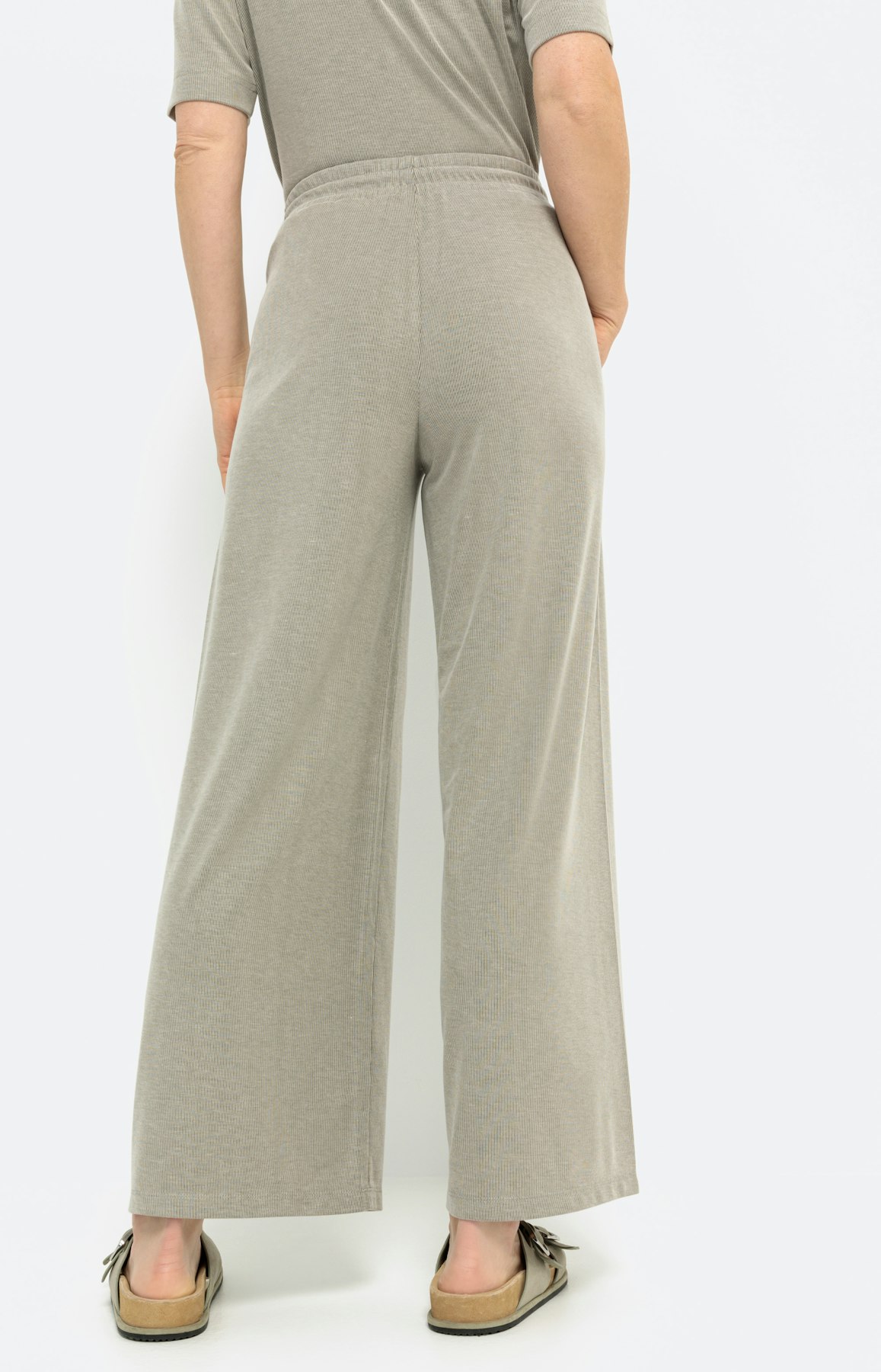 Casual broek met wijde pasvorm