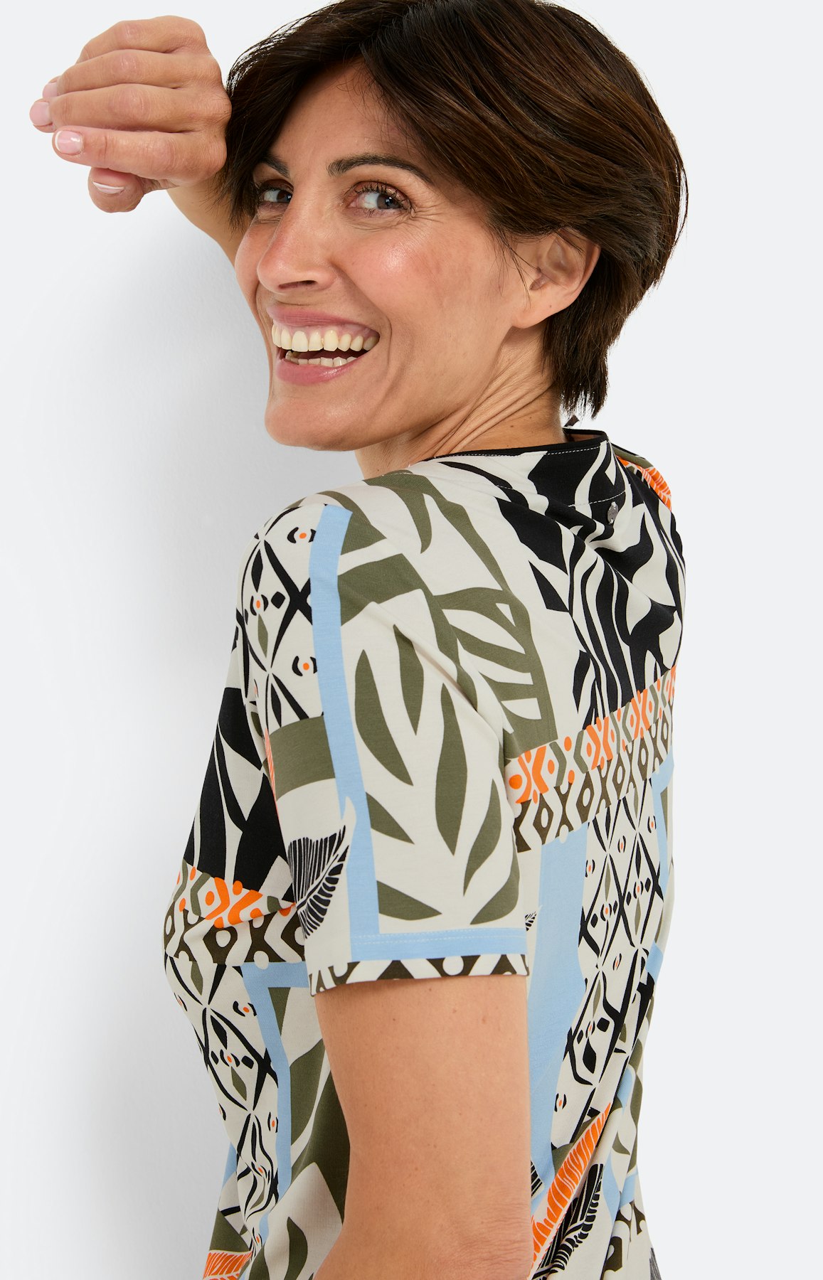 T-shirt met patchprint, olief tropical