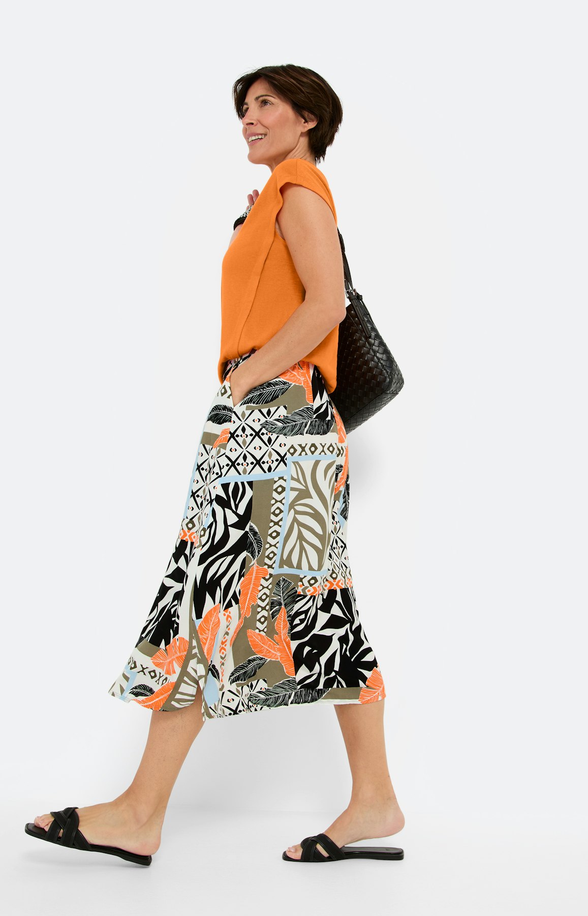 Uni T-shirt met een V-hals, oranje