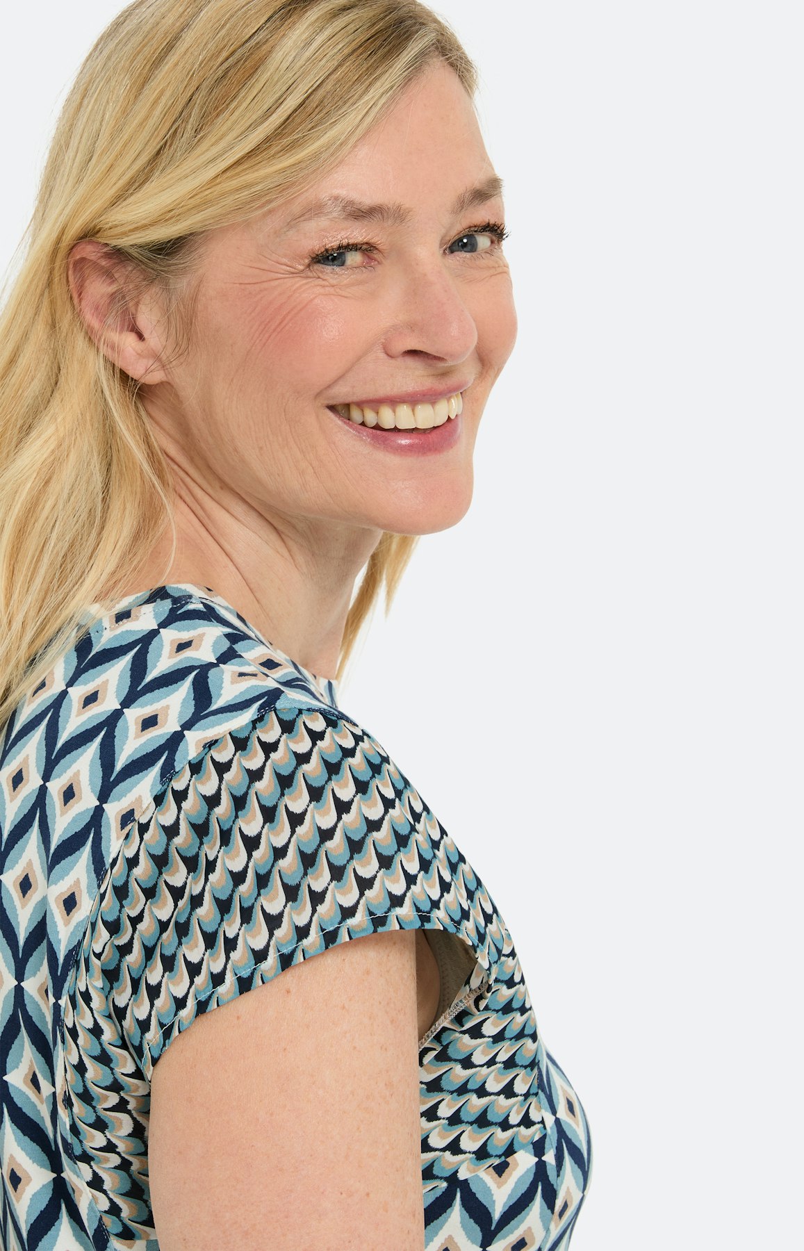 T-shirt in materialenmix, blauw