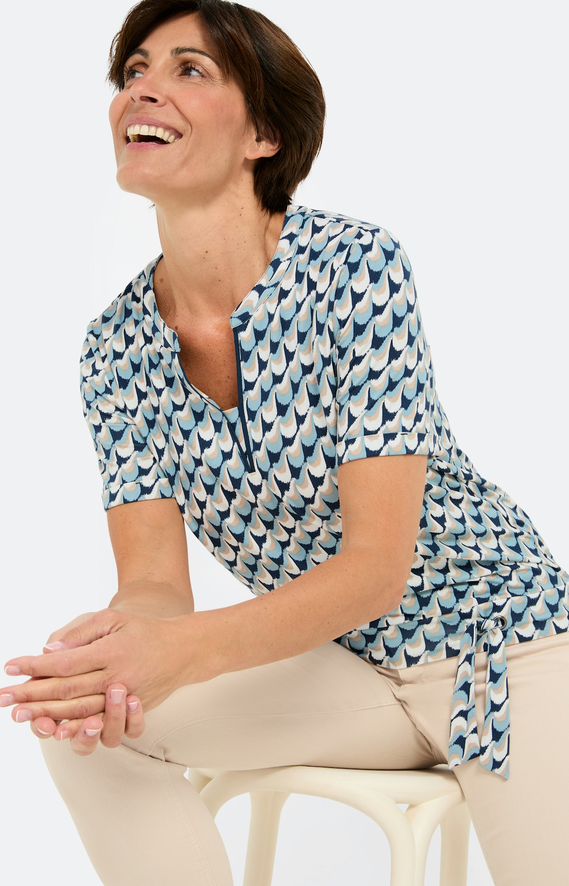 T-shirt met knoopdetail, blauw patroon