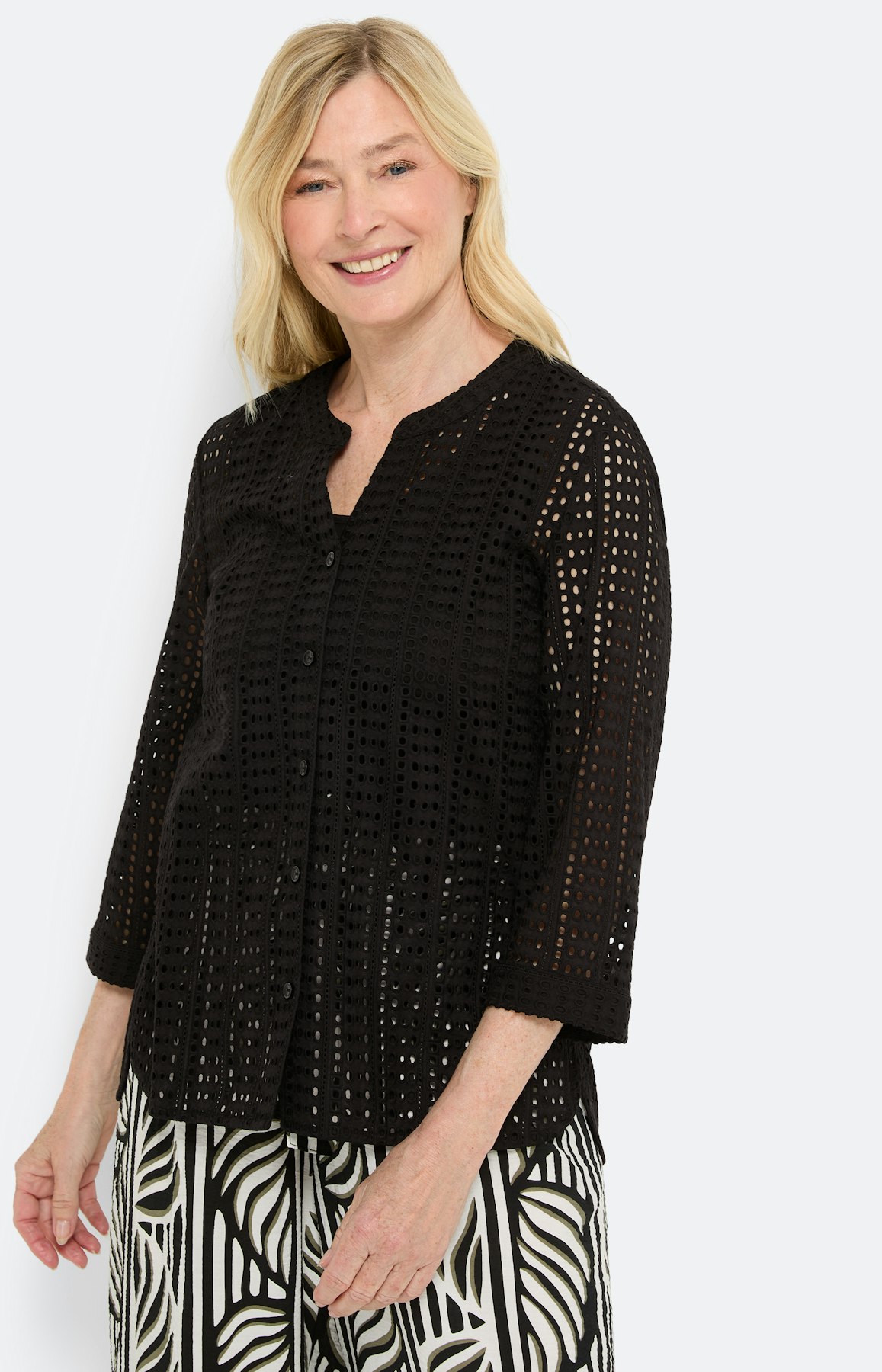 Blouse met mooie broderie anglaise