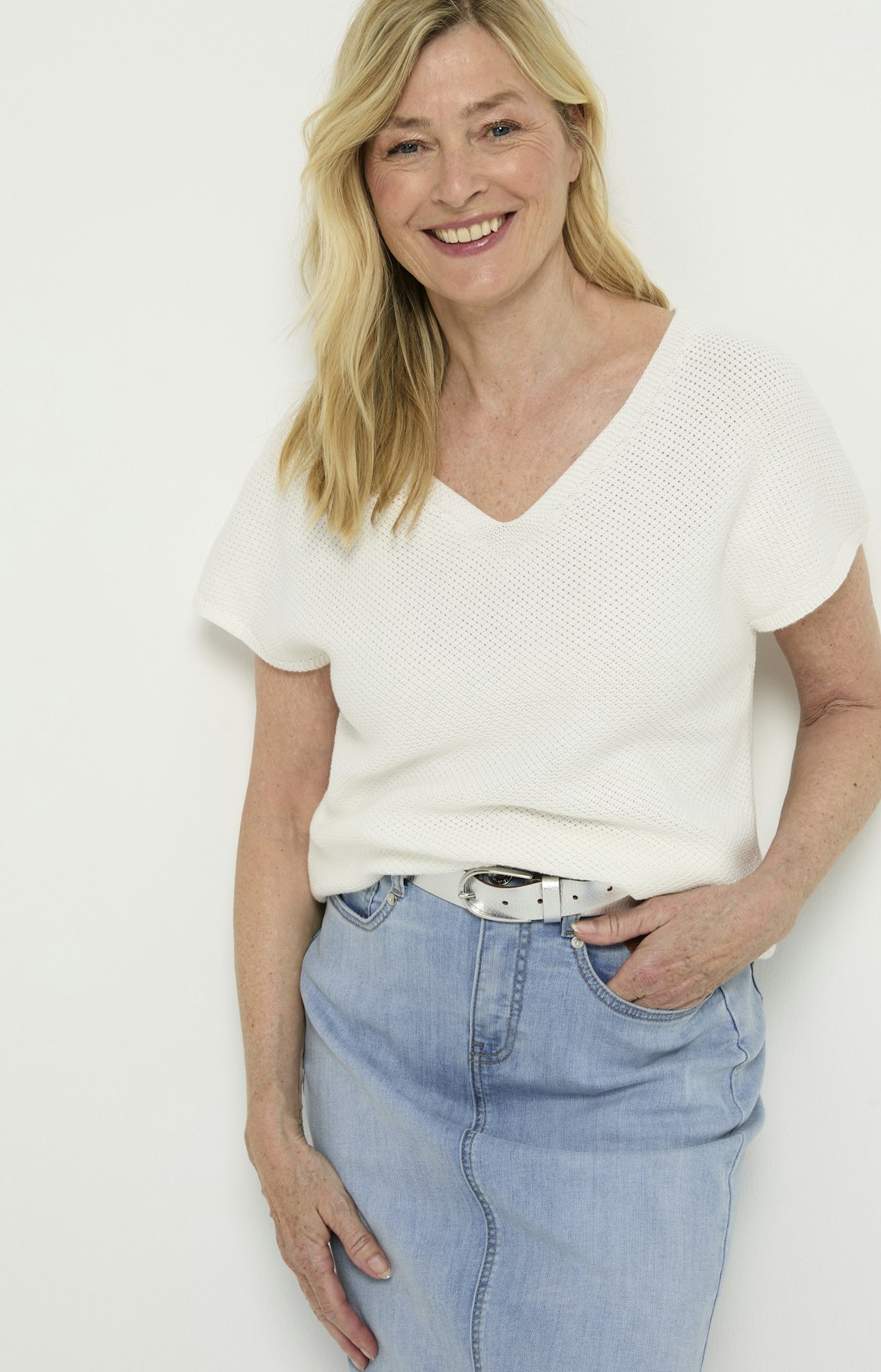 Trui met korte mouwen en V-hals, wit