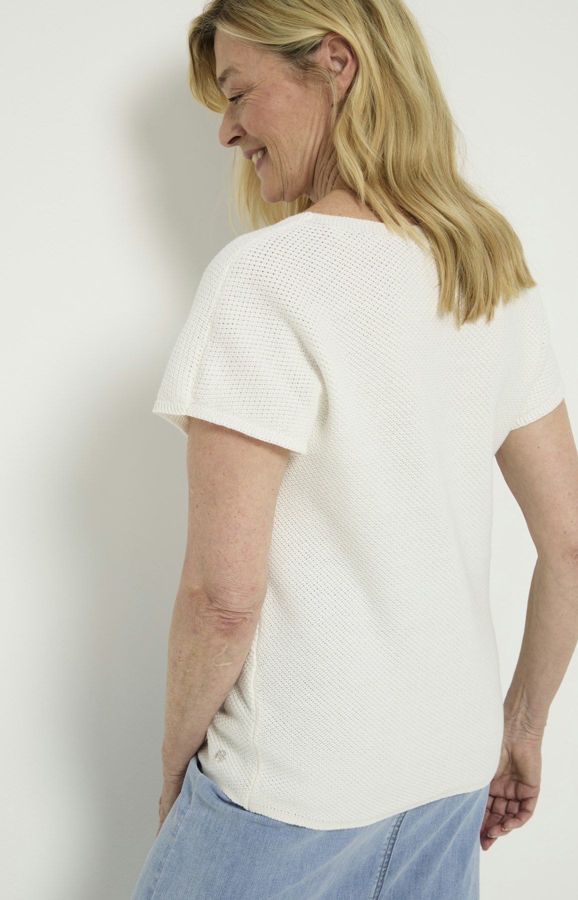 Trui met korte mouwen en V-hals, wit