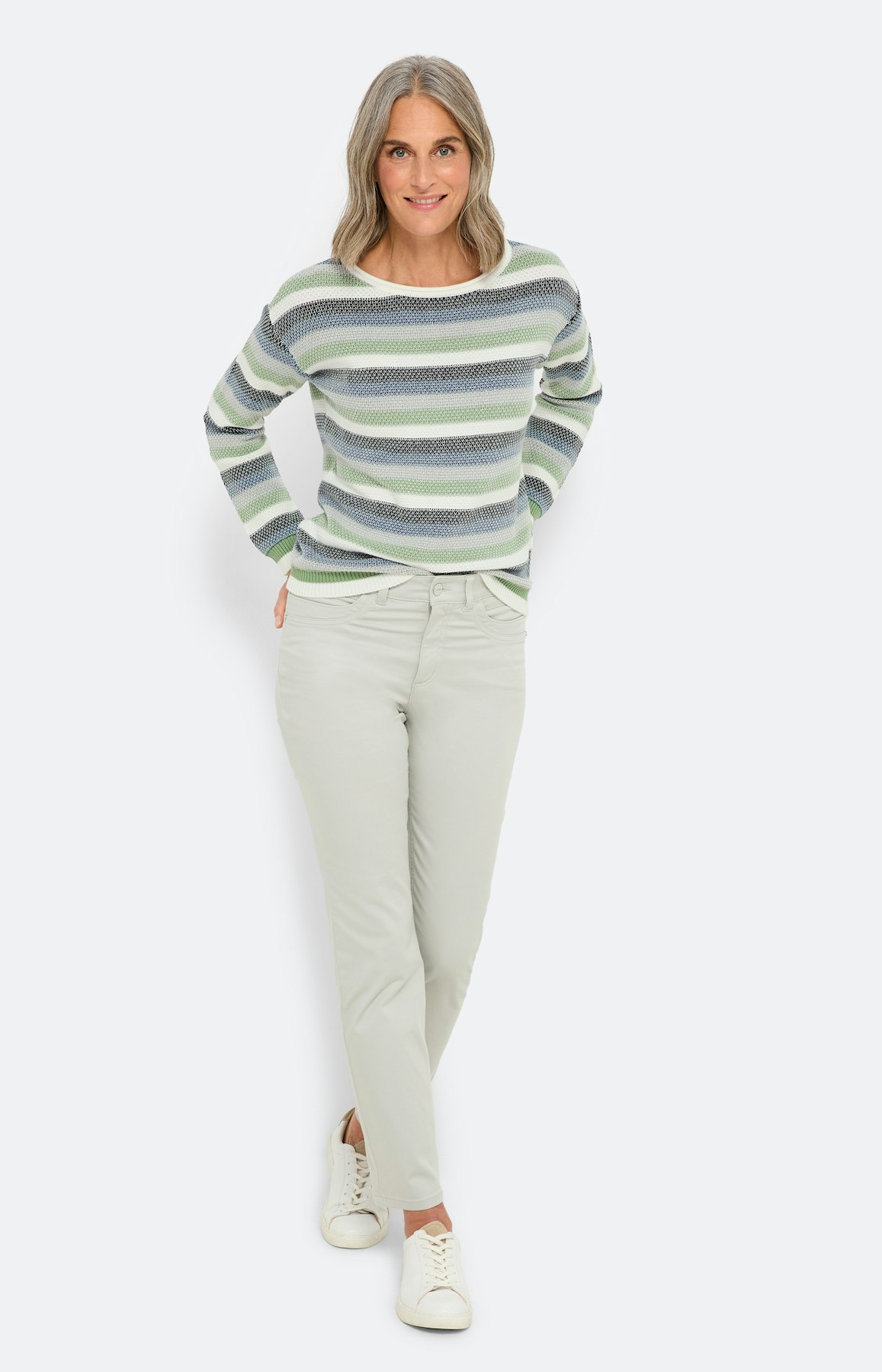 Mintkleurige gebreide trui met strepen