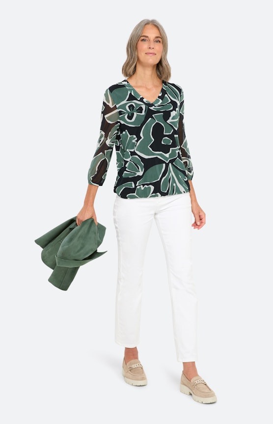 Neue Saison – leuchtende Looks für einen starken Start
 Inspiration aus der Kollektion “Bright Beginnings”
