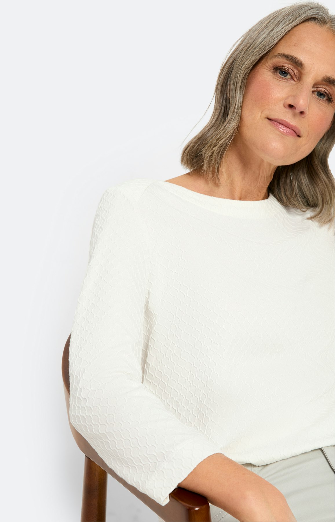 Weißes Shirt mit Struktur und 3/4-Arm