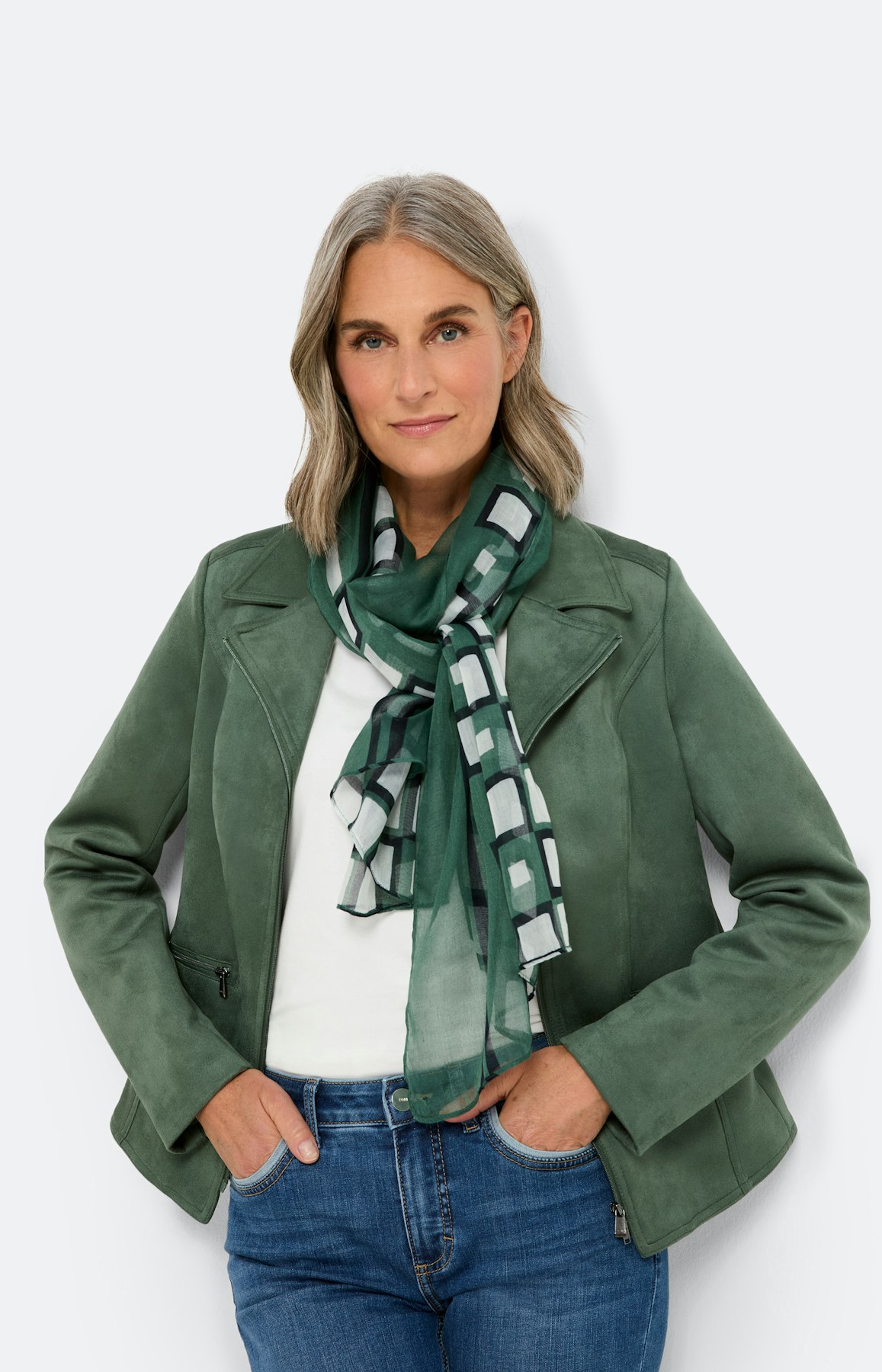 Grafisch gedessineerde sjaal in groen