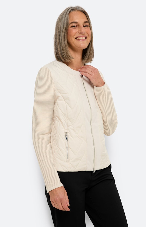 Gewatteerde jas met tricot-mouwen, beige