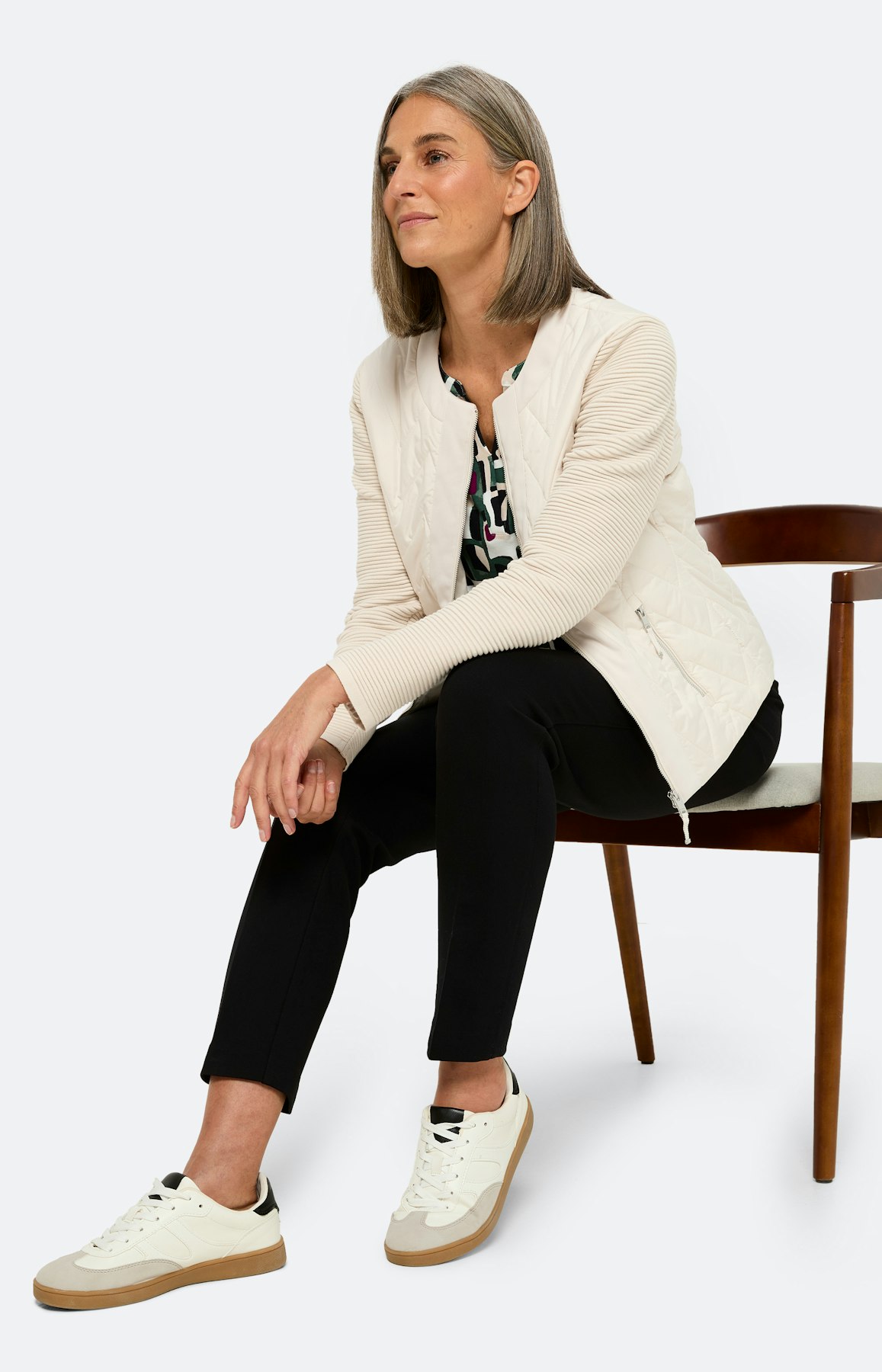 Gewatteerde jas met tricot-mouwen, beige