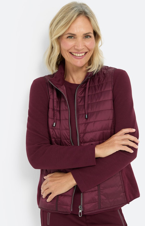 Steppweste mit Materialmix, burgund