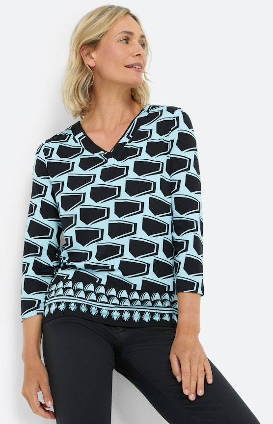 Shirt mit V-Ausschnitt, gemustert