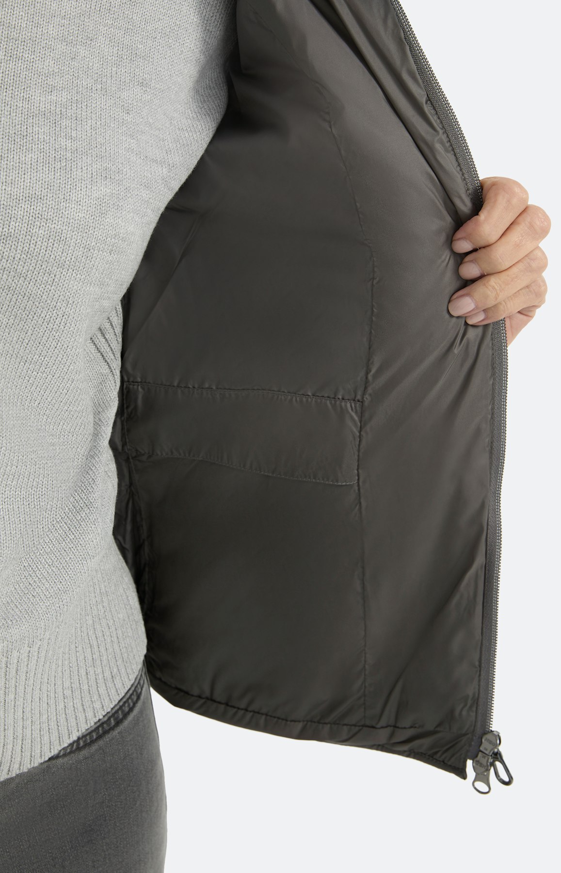 Gewatteerde jas in materialenmix, grijs