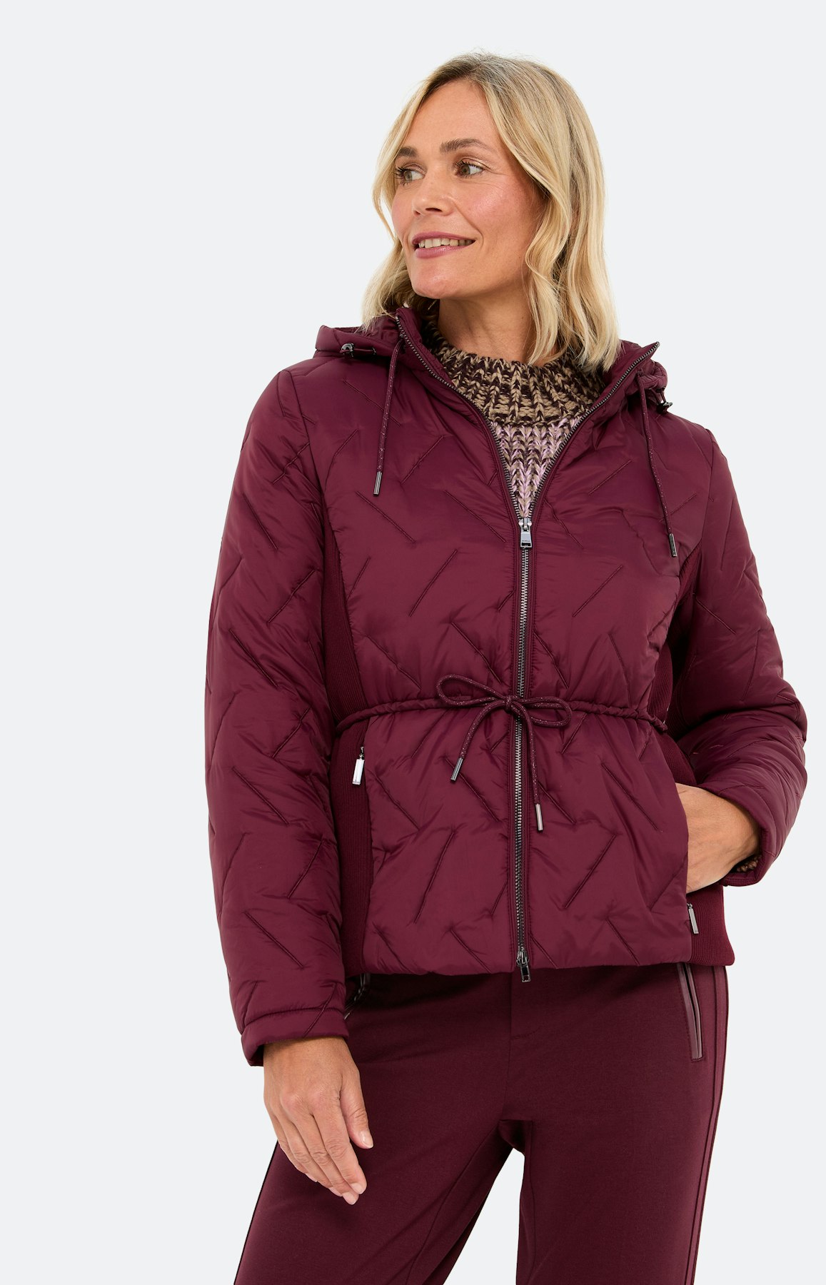Steppjacke mit Tunnelzug, burgund