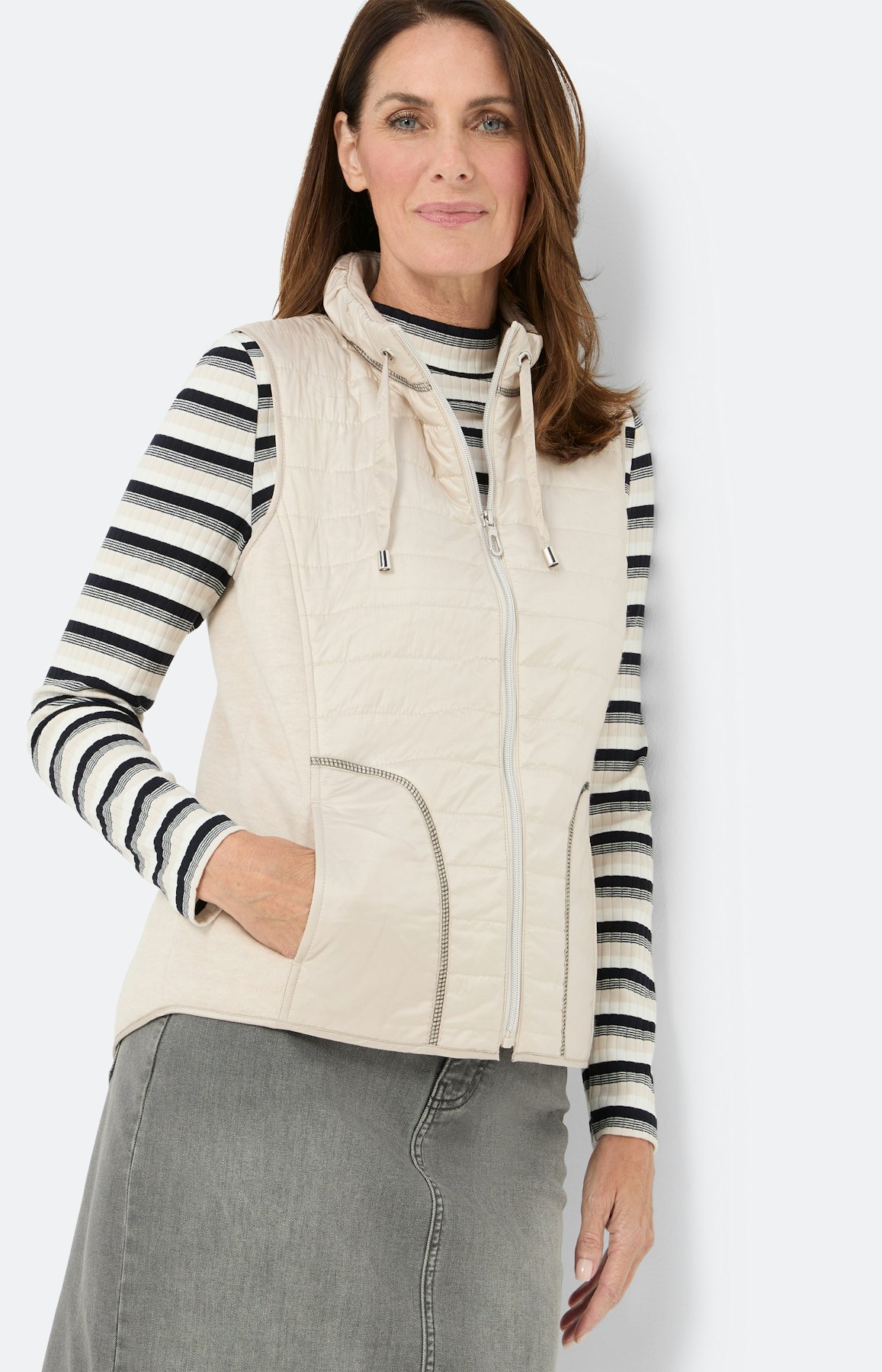 Bodywarmer in materialenmix, beige